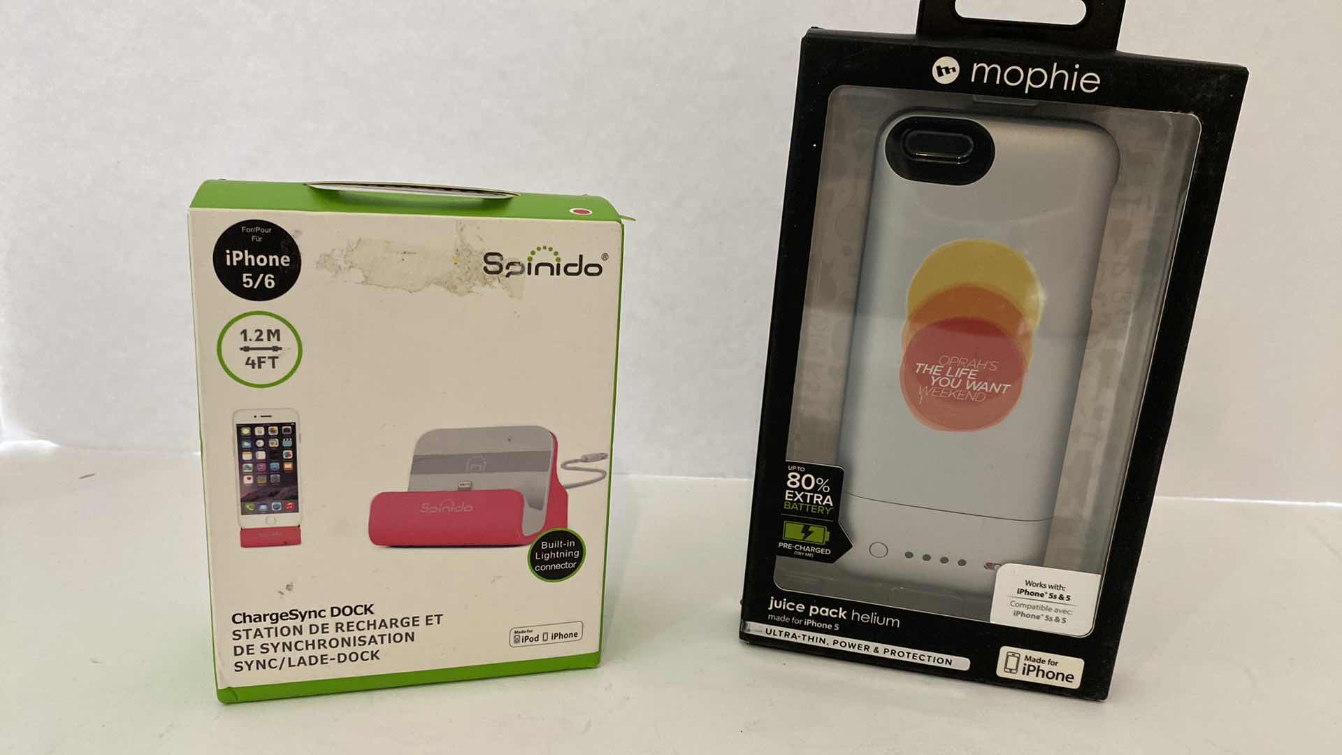 Photo 1 of MOPHIE FOR IPHONE 5 AND IPHONE 5/6 CHARGE SYNC DOCK