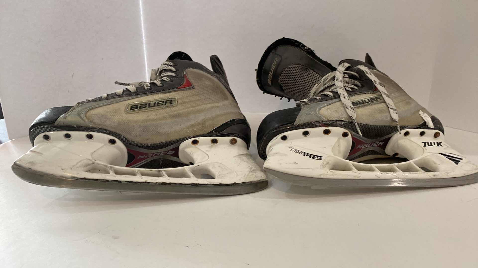 Photo 1 of BAUER ICE SKATES SIZE 9.5 MENS