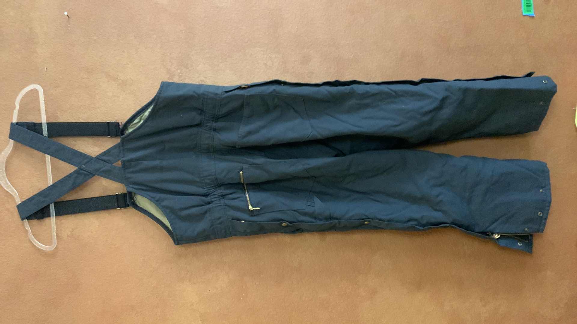 Photo 1 of MENS MASTERMADE OVERALLS/COVERALLS WAIST 34-36” MED SHORT