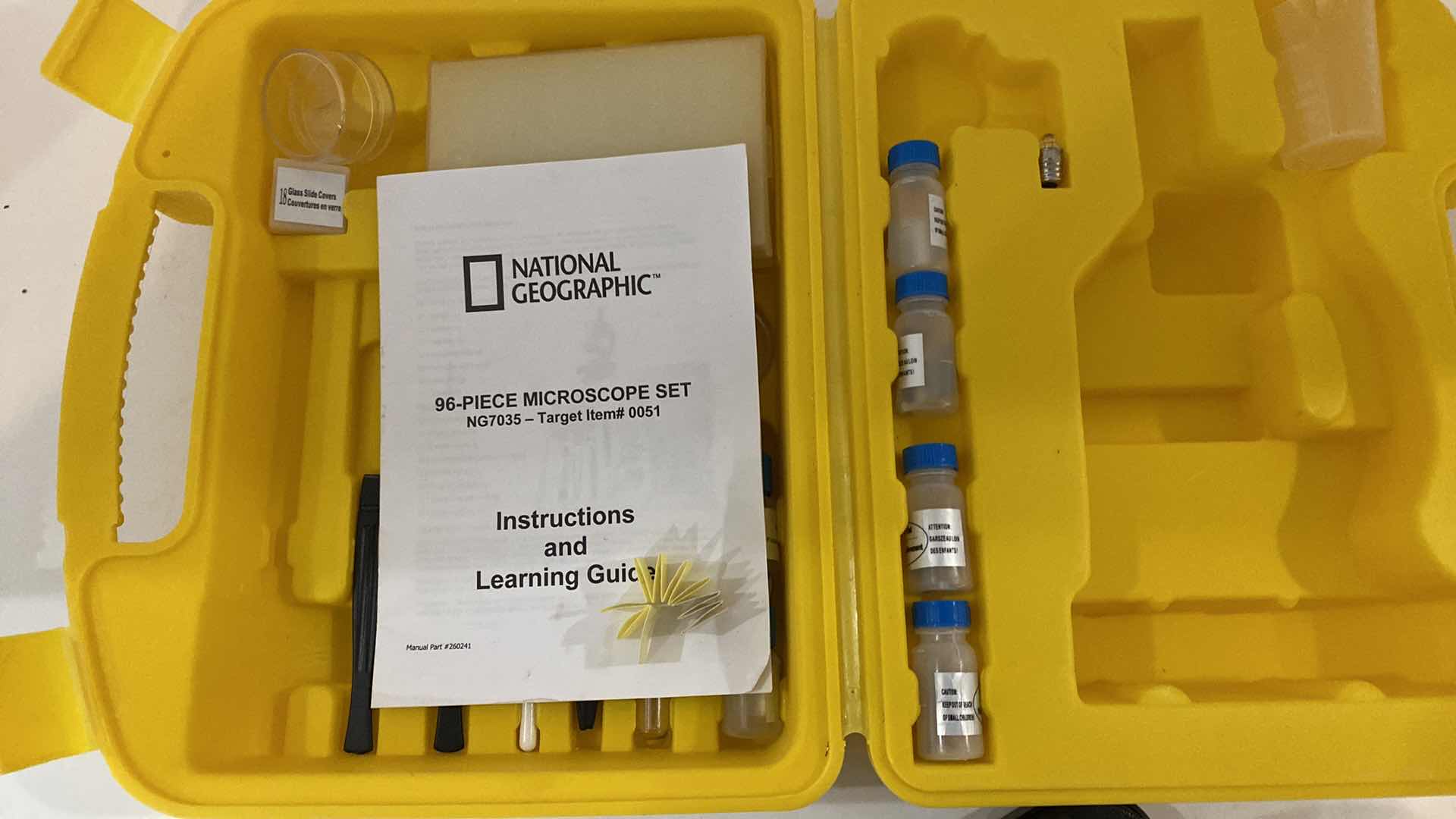 Photo 1 of NATIONAL GEOGRAPHIC MICROSCOPE SET