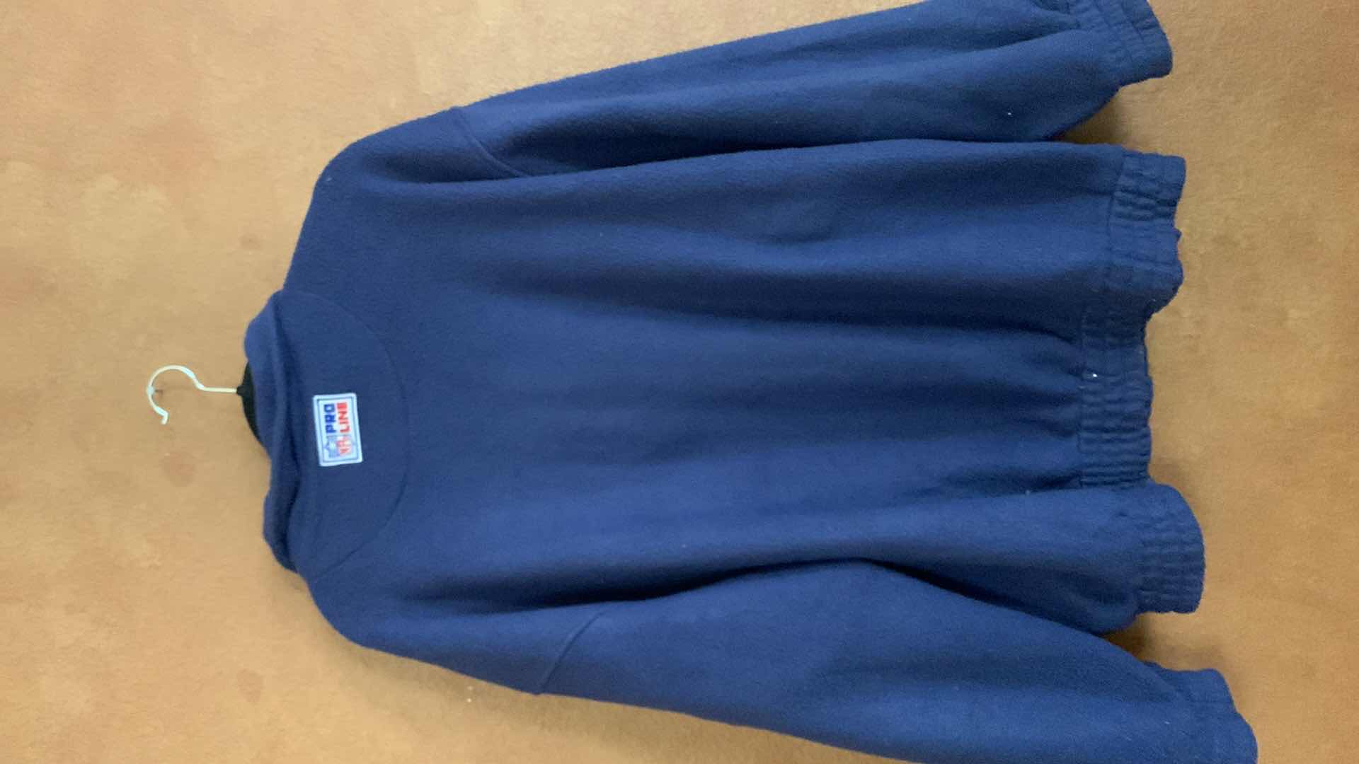 Photo 1 of NFL PRO LINE LOGO ATHLETIC FLEECE  PULLOVER SIZE XL