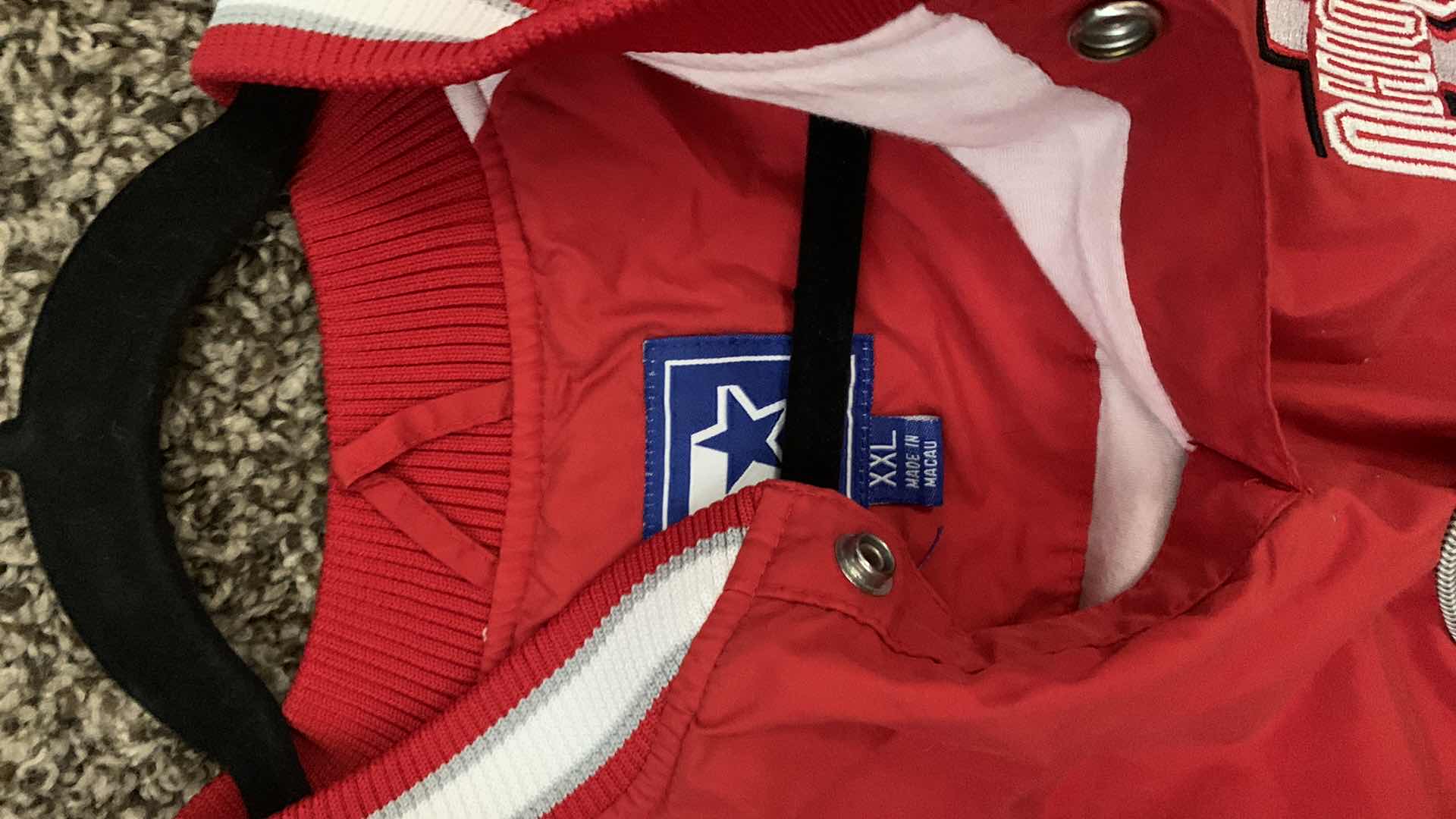 Photo 1 of MENS OHIO STATE RED STARTER PULLOVER JACKET SIZE XXL