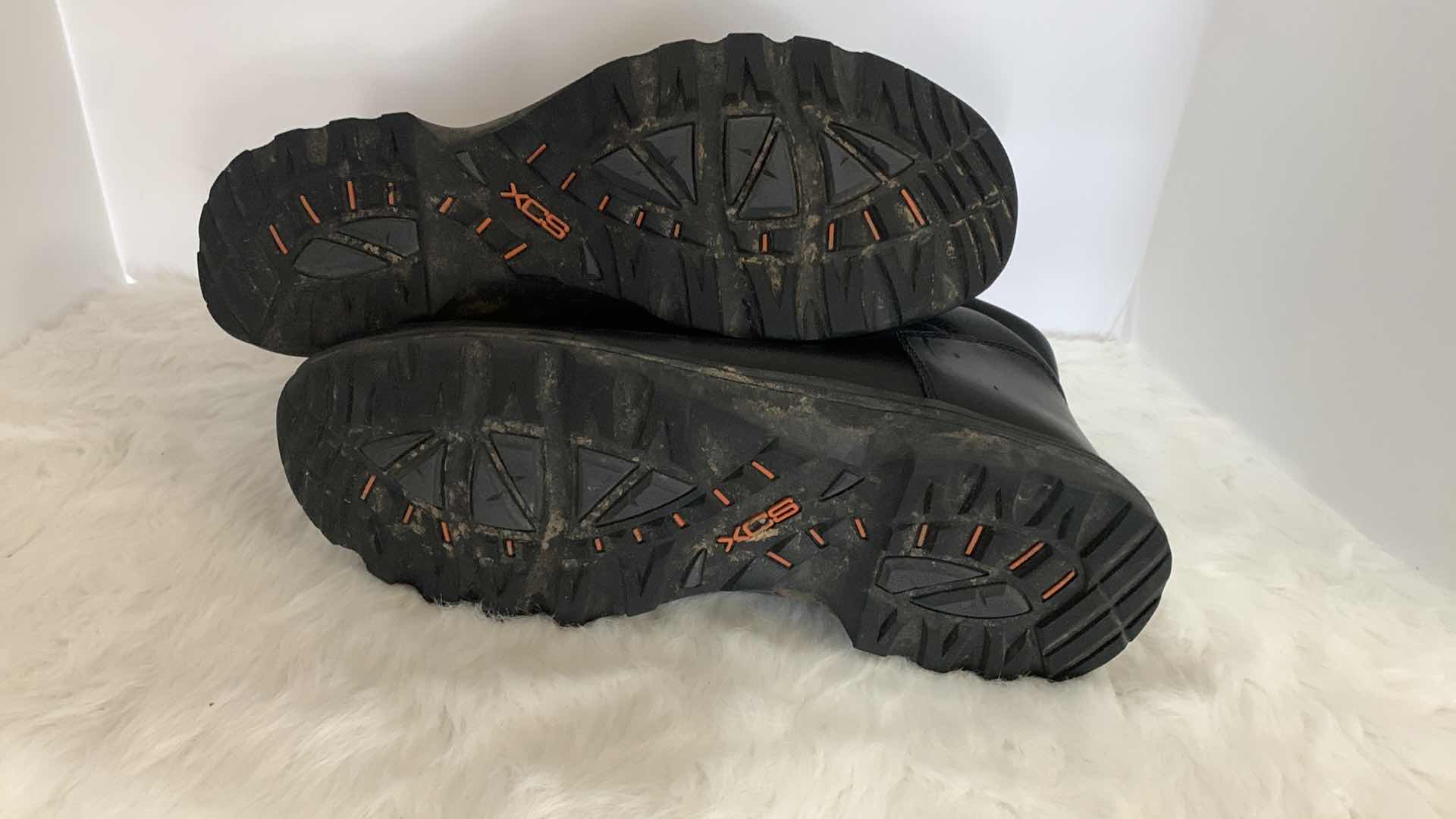 Photo 1 of MENS SIZE 14 ROCKPORT XCS BLACK BOOTS W DR SCHOLLS SOLES