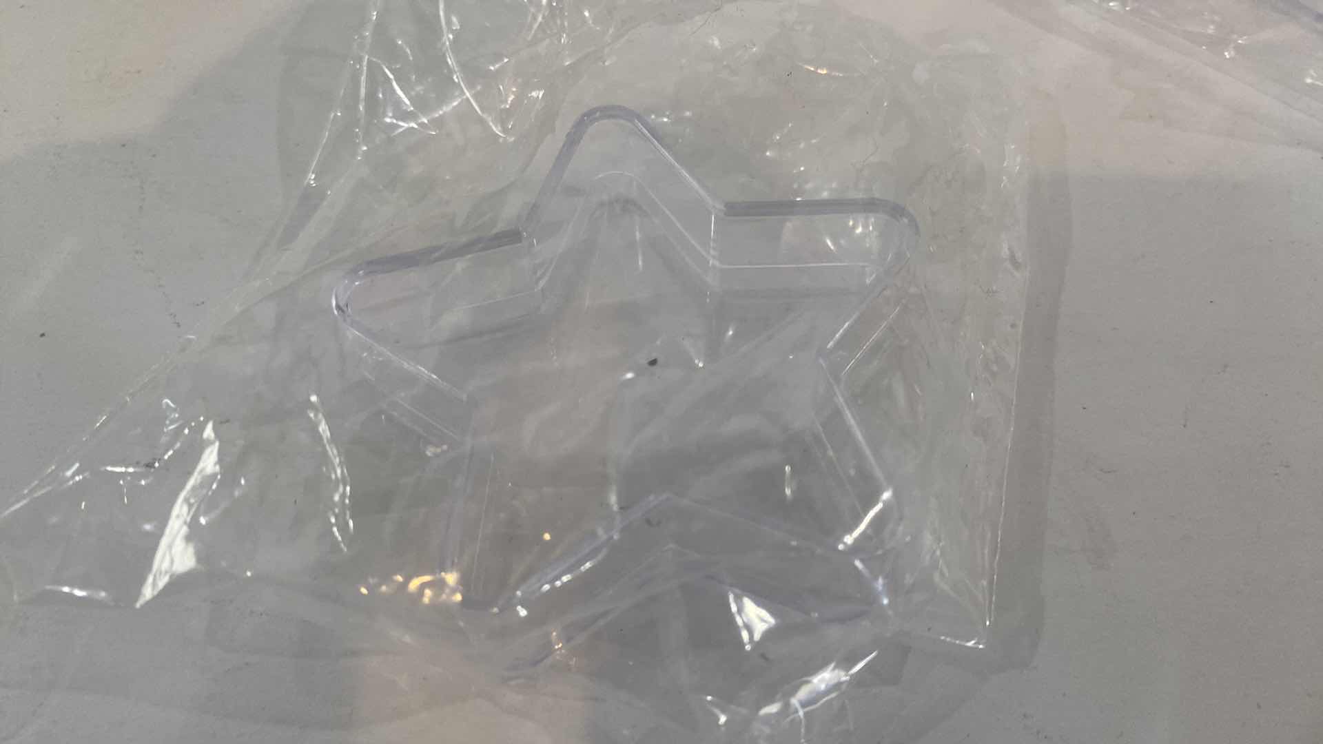 Photo 1 of ACRYLIC STARS AND CHILD ITEMS