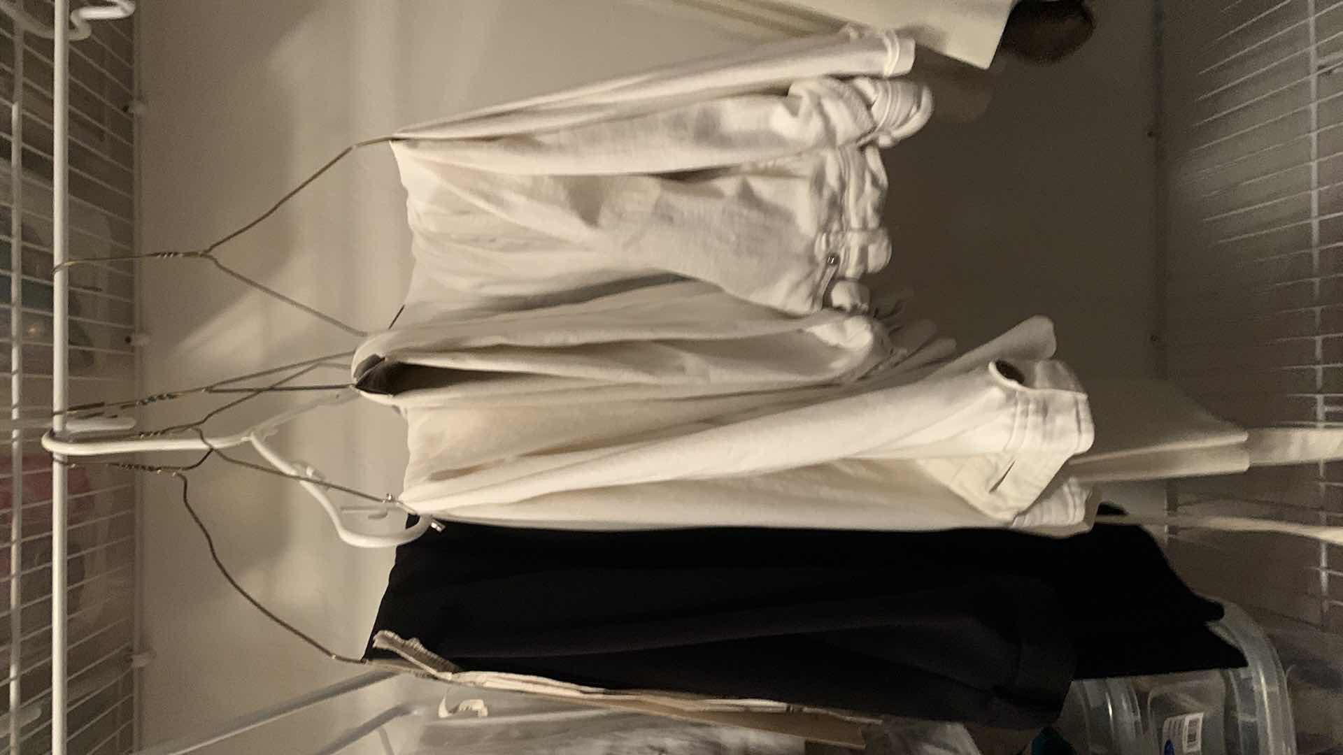 Photo 1 of 20 PAIRS OF WOMENS PANTS MOSTLY SIZE 14P