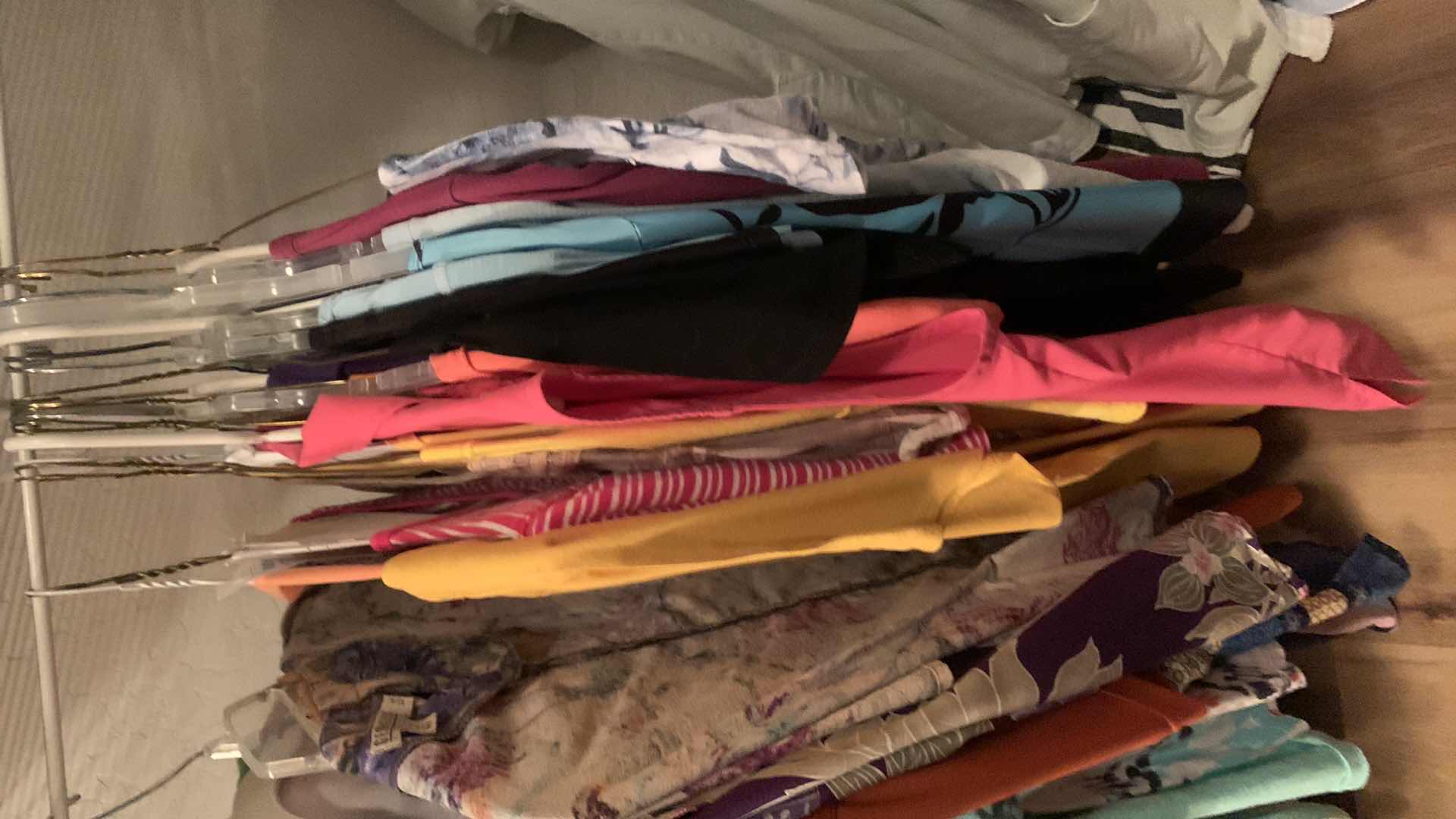 Photo 1 of HALF RACK OF WOMENS TOPS MOSTLY L XL