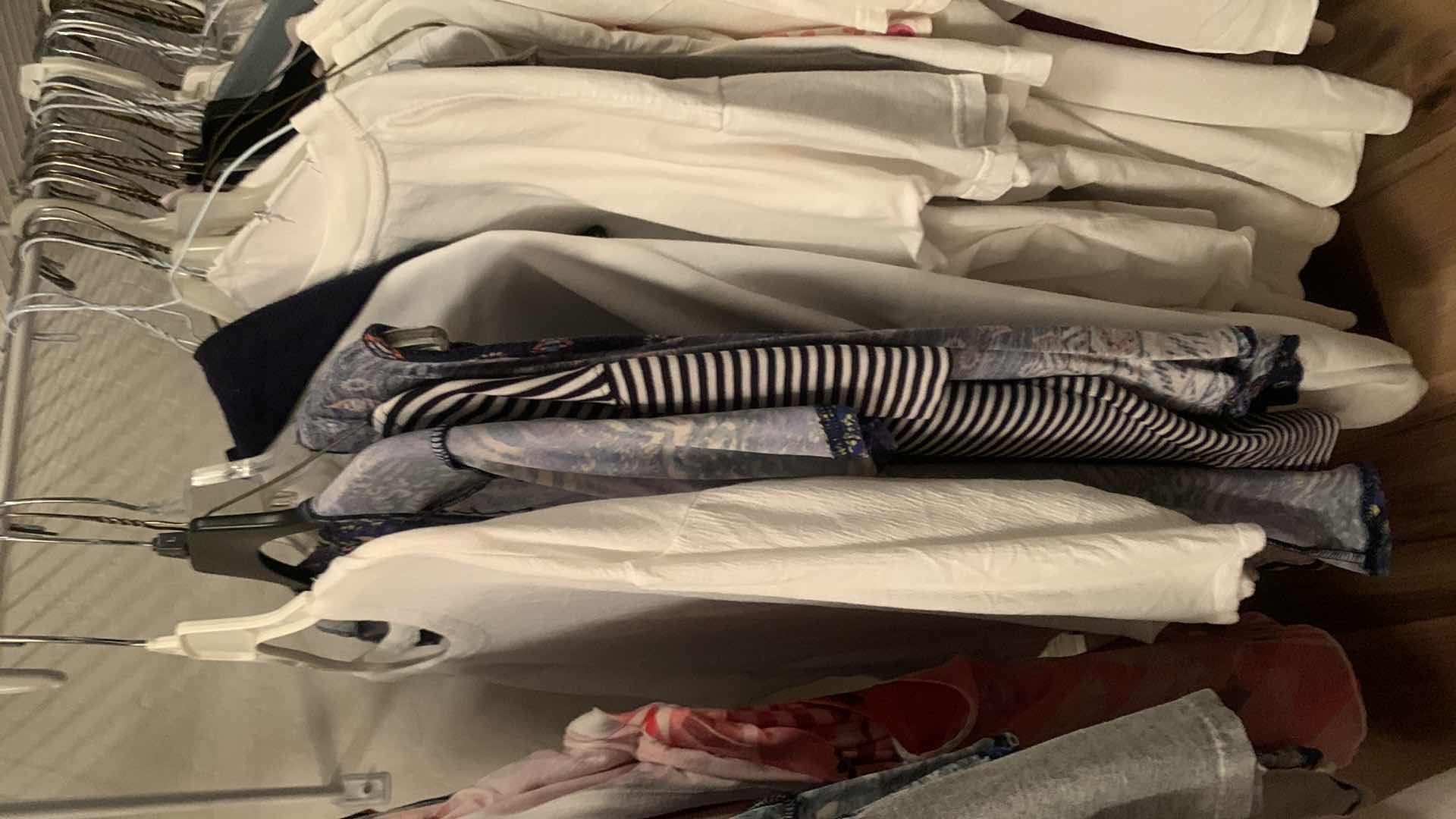 Photo 1 of HALF RACK OF WOMENS TOPS MOSTLY L XL