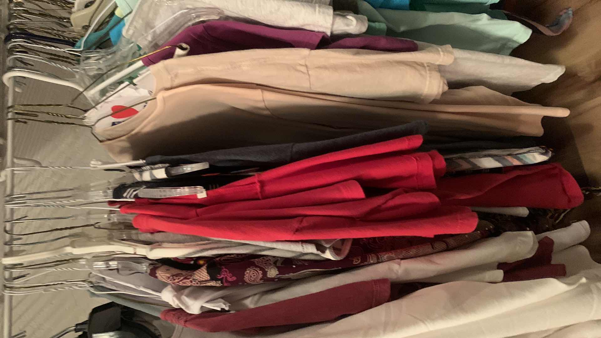 Photo 1 of HALF RACK OF WOMENS TOPS MOSTLY L XL