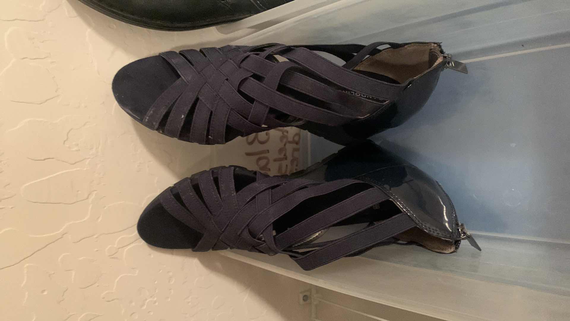 Photo 1 of 5 PAIRS WOMENS SHOES IN TOTES SIZE 8.5