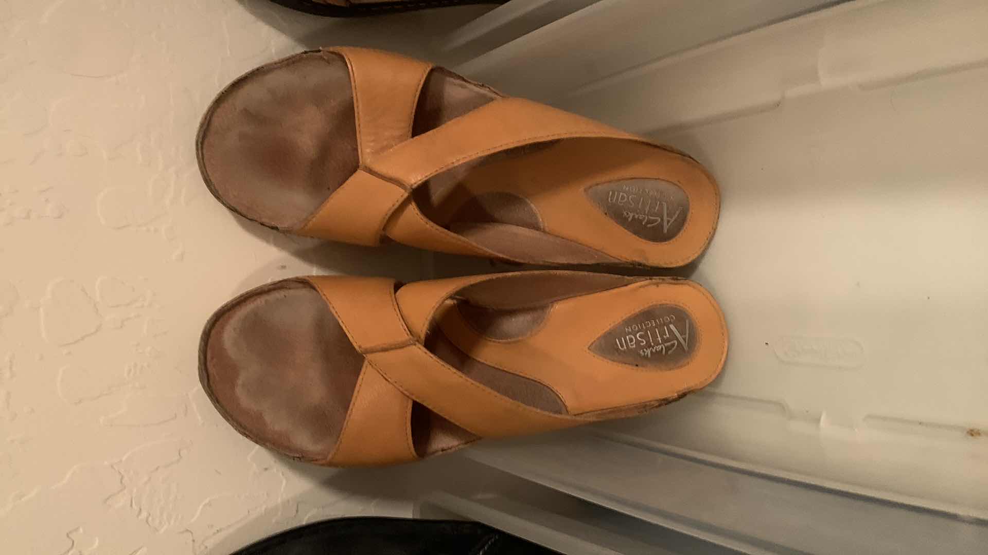 Photo 1 of 5 PAIRS WOMENS SHOES IN TOTES SIZE 8.5