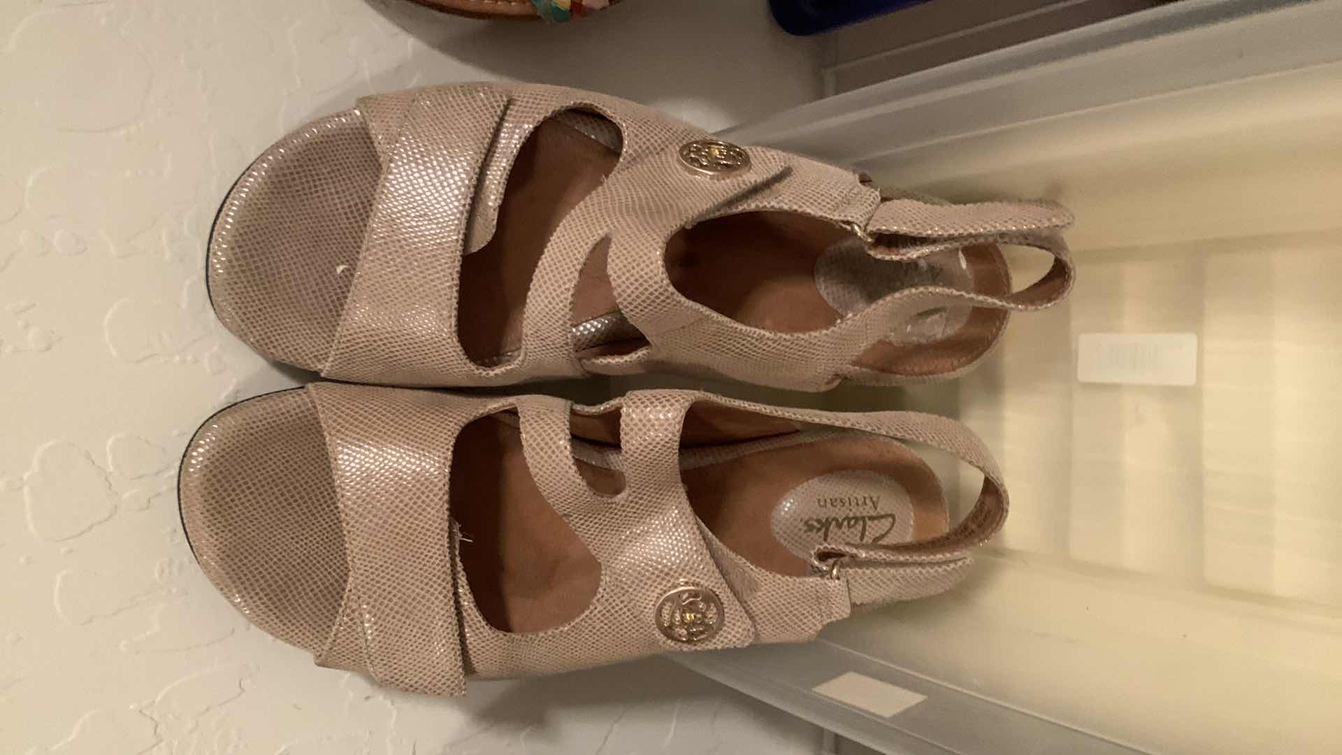 Photo 1 of 5 PAIRS WOMENS SHOES IN TOTES SIZE 8.5