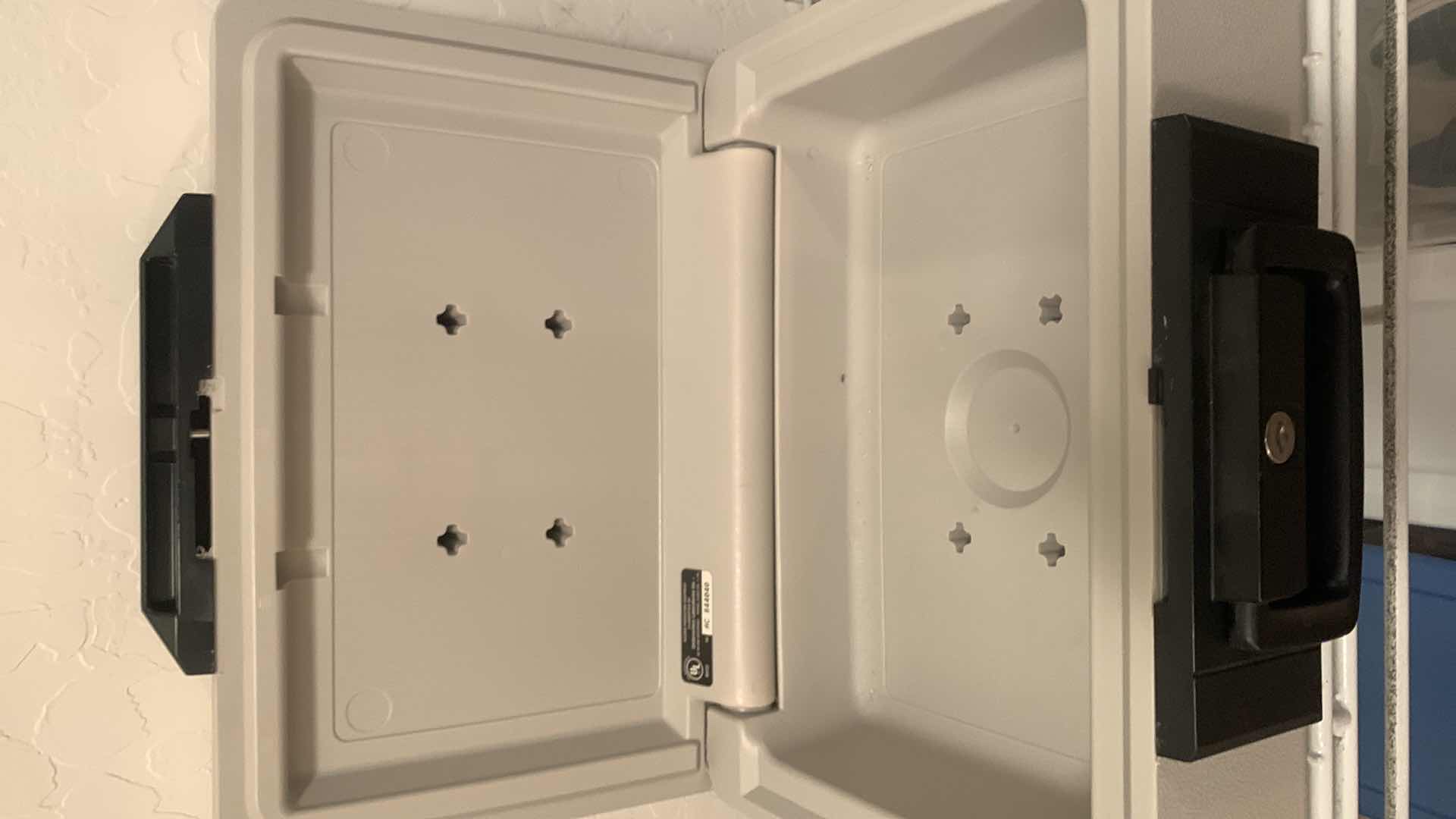 Photo 1 of SENTRY SAFE 1100, NO KEY, UNLOCKED