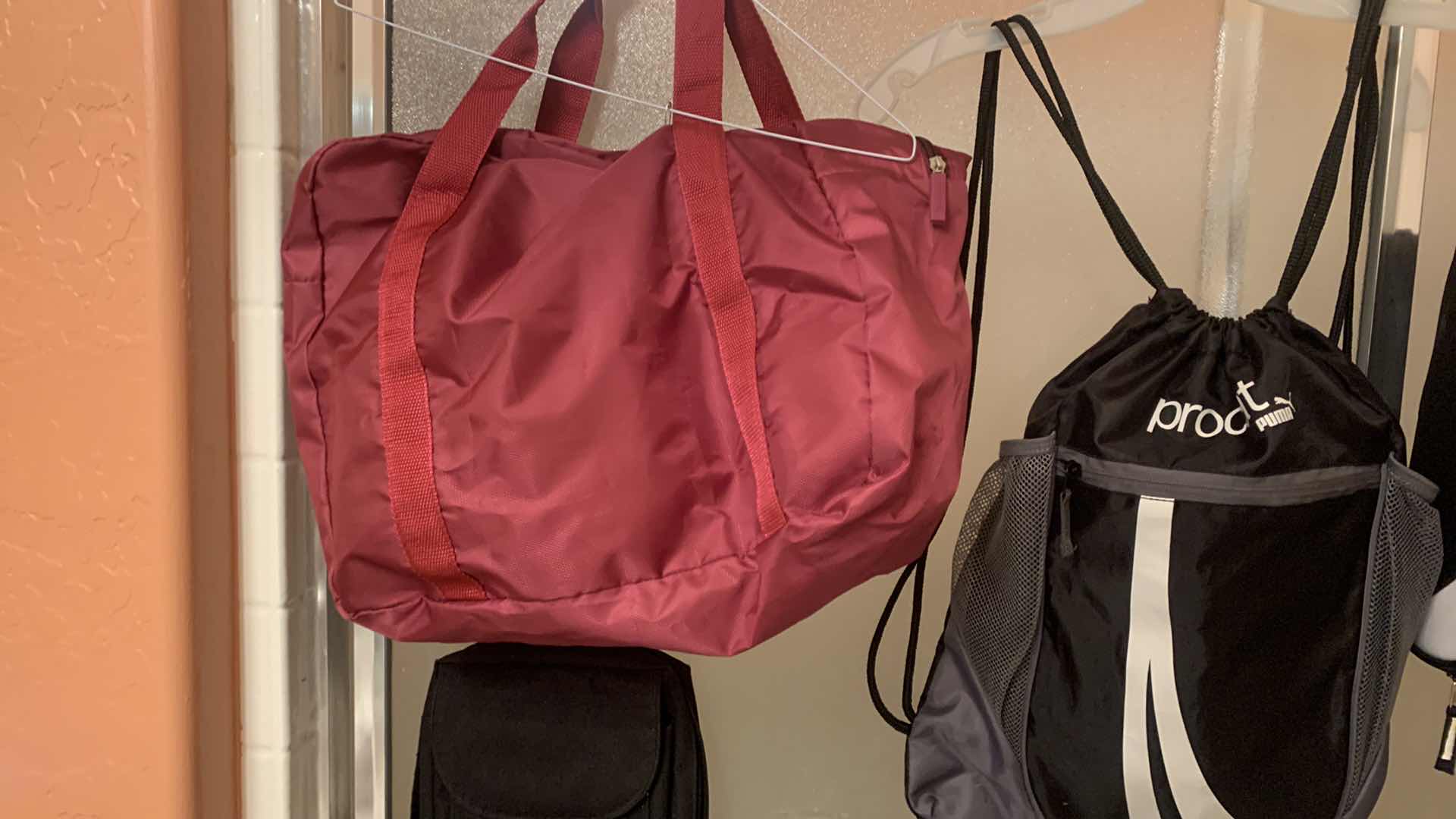 Photo 4 of TOTE ASSORTMENT