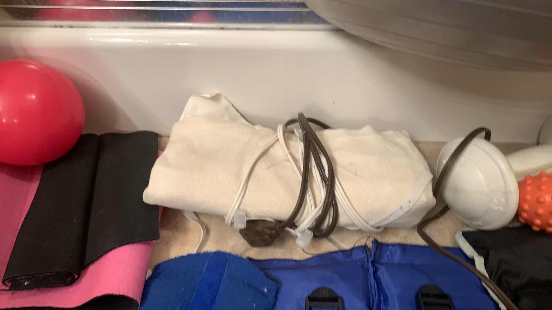 Photo 9 of WORKOUT GEAR