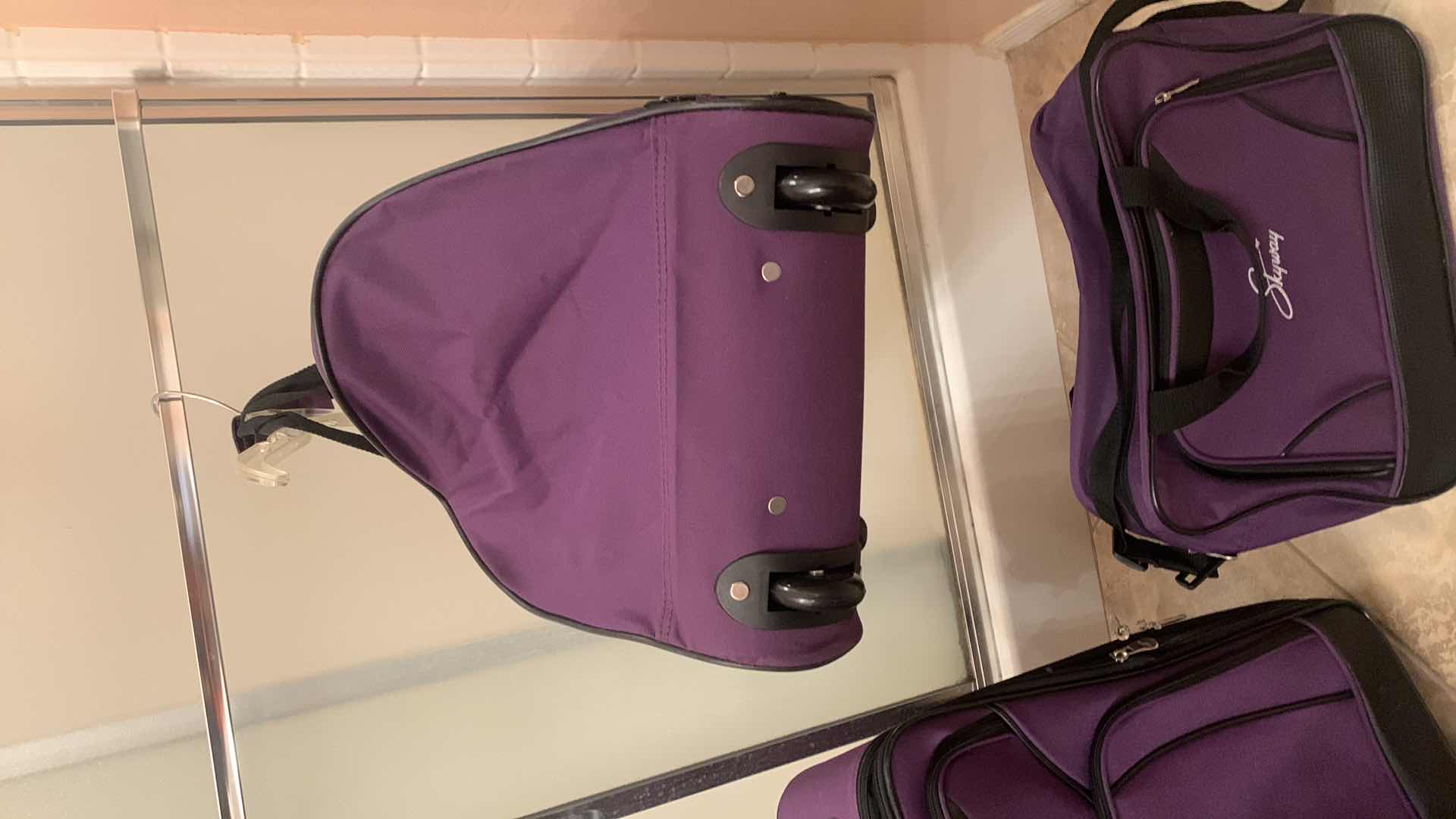 Photo 5 of 3 PIECE SKYWAY LUGGAGE SET