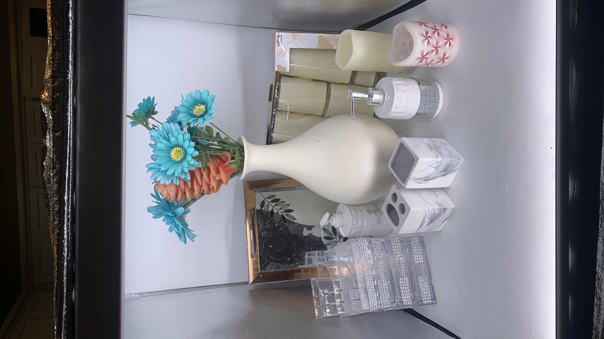 Photo 1 of HOME DECOR ASSORTMENT