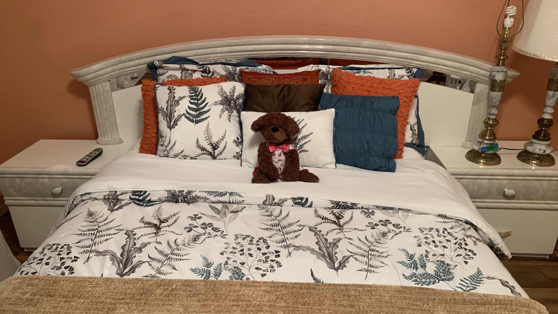 Photo 1 of QUEEN BEDDING THROW AND PILLOWS