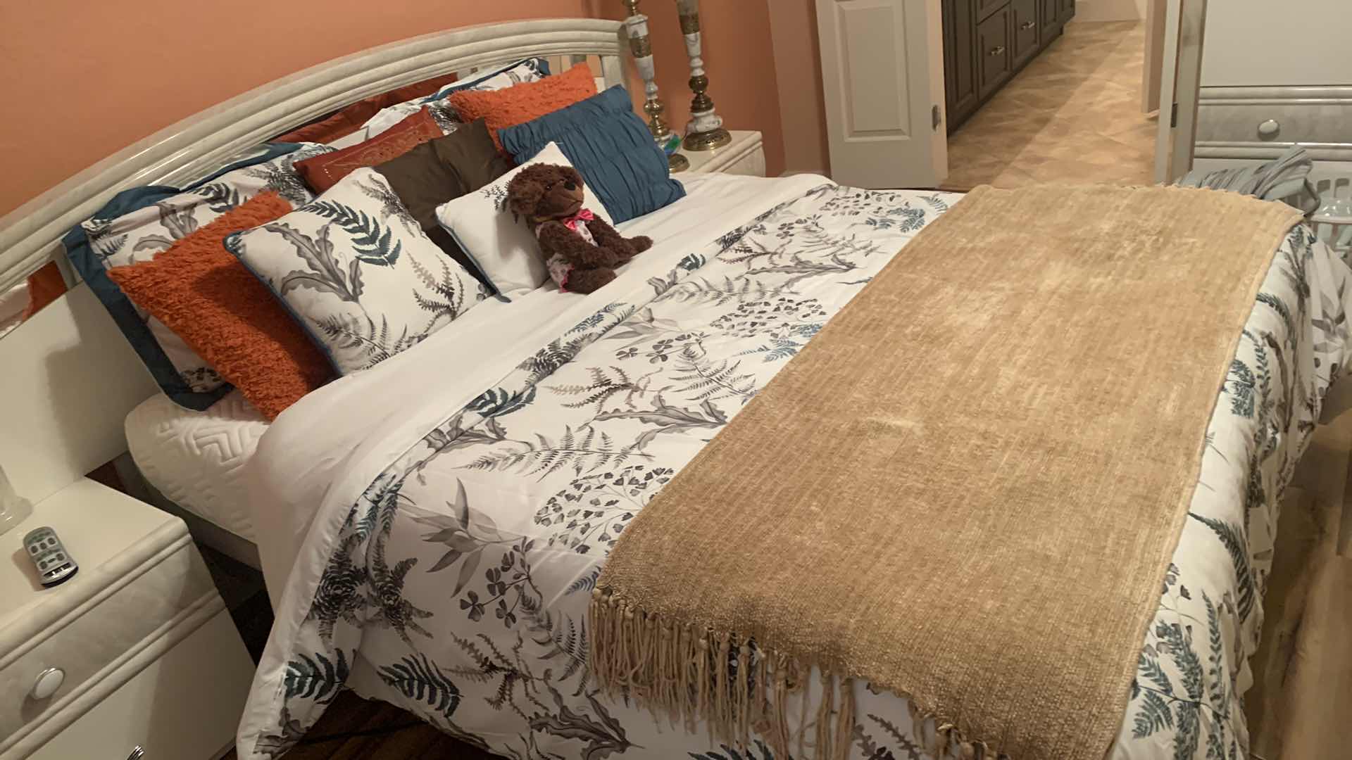 Photo 1 of QUEEN BEDDING THROW AND PILLOWS