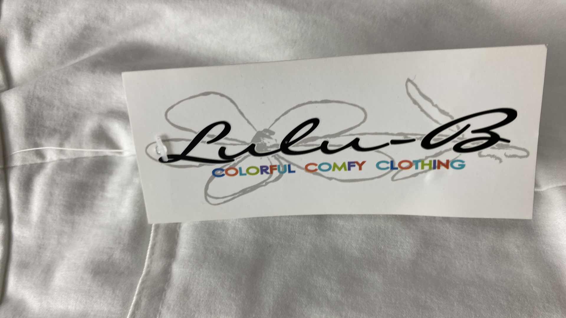 Photo 1 of NWT WOMEN’S SIZE 14 LULU-B PULL ON PANTS  