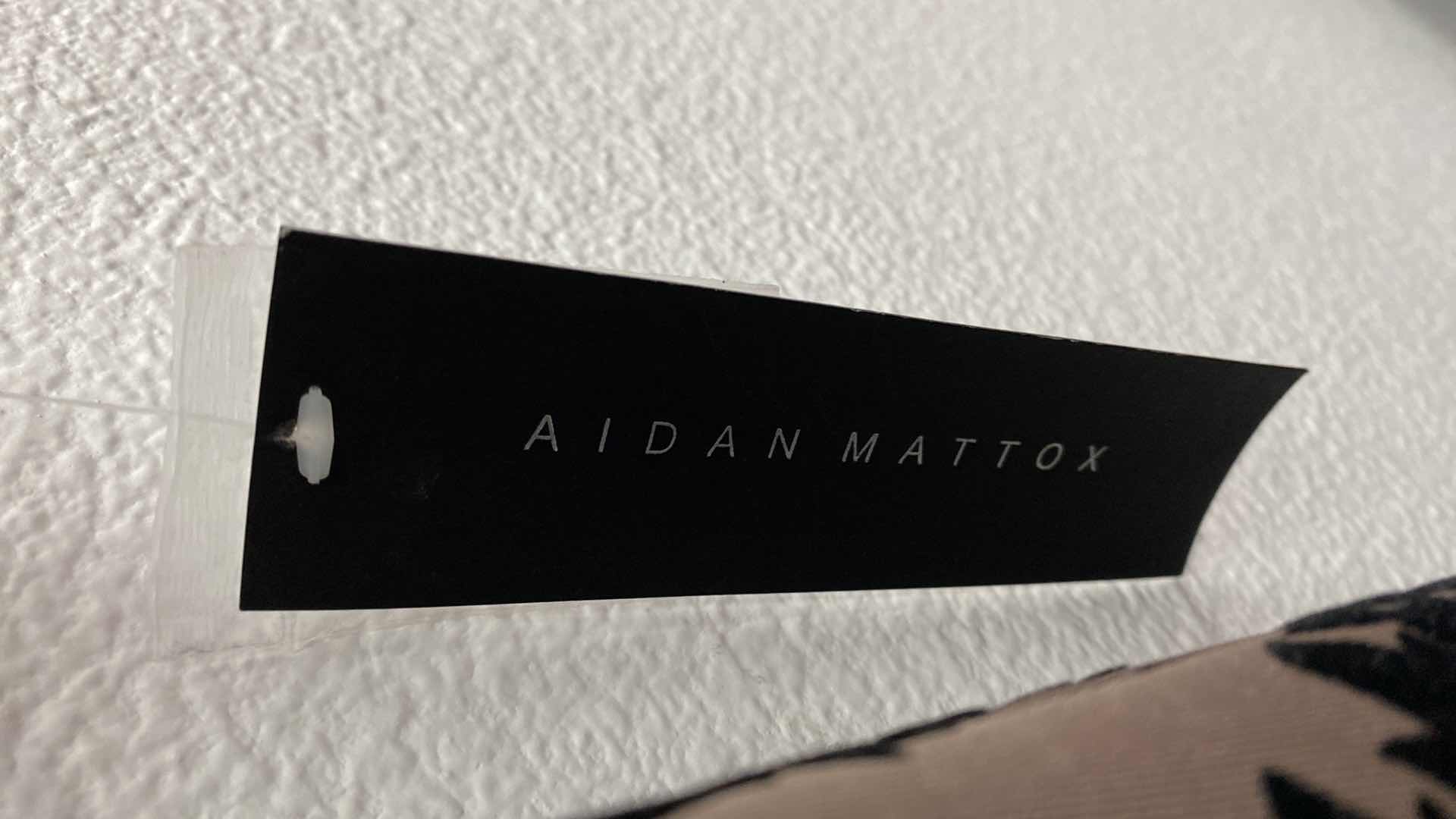 Photo 1 of NWT WOMEN’S SIZE 8 AIDAN MATTOX DRESS 