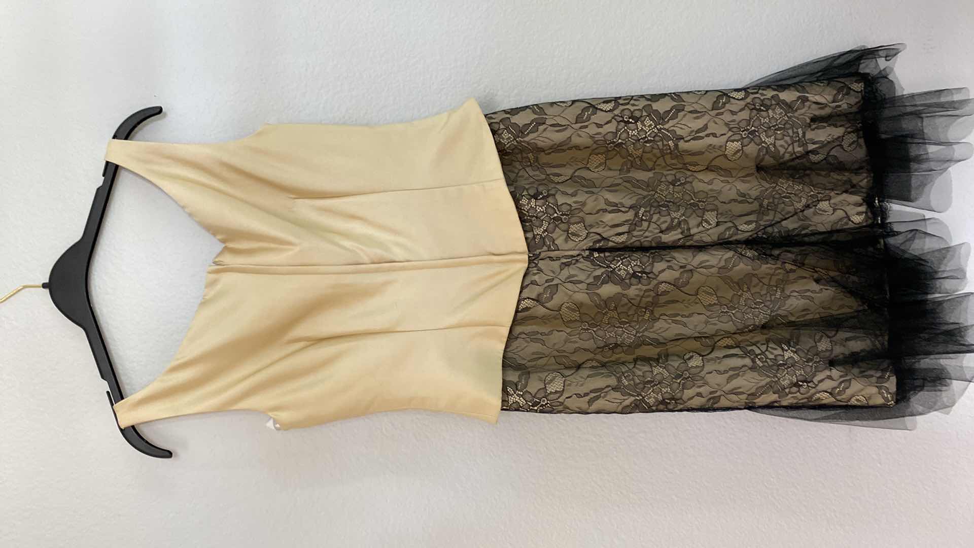 Photo 1 of NEW WOMEN’S SIZE 6 MON CHERI DRESS WITH CROP JACKET 