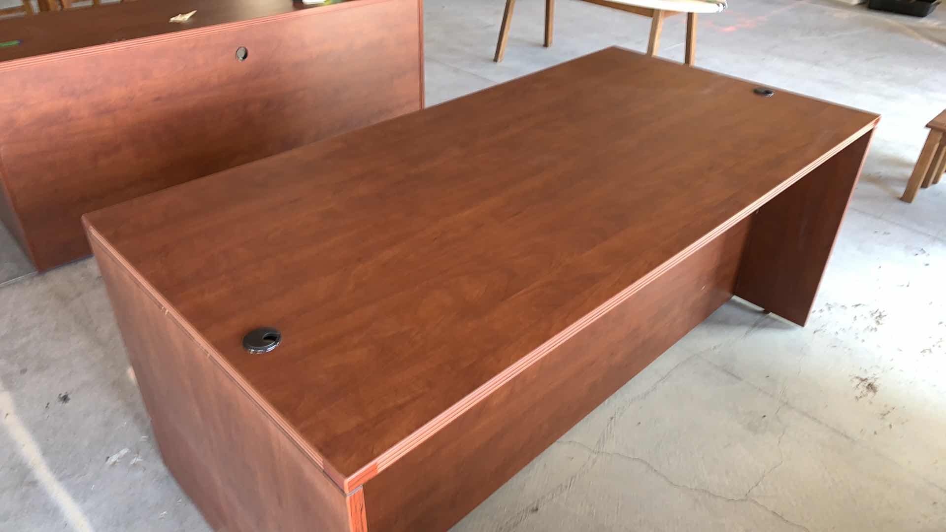 Photo 5 of WOOD EXECUTIVE DESK
DESK 72" x 35" H30'