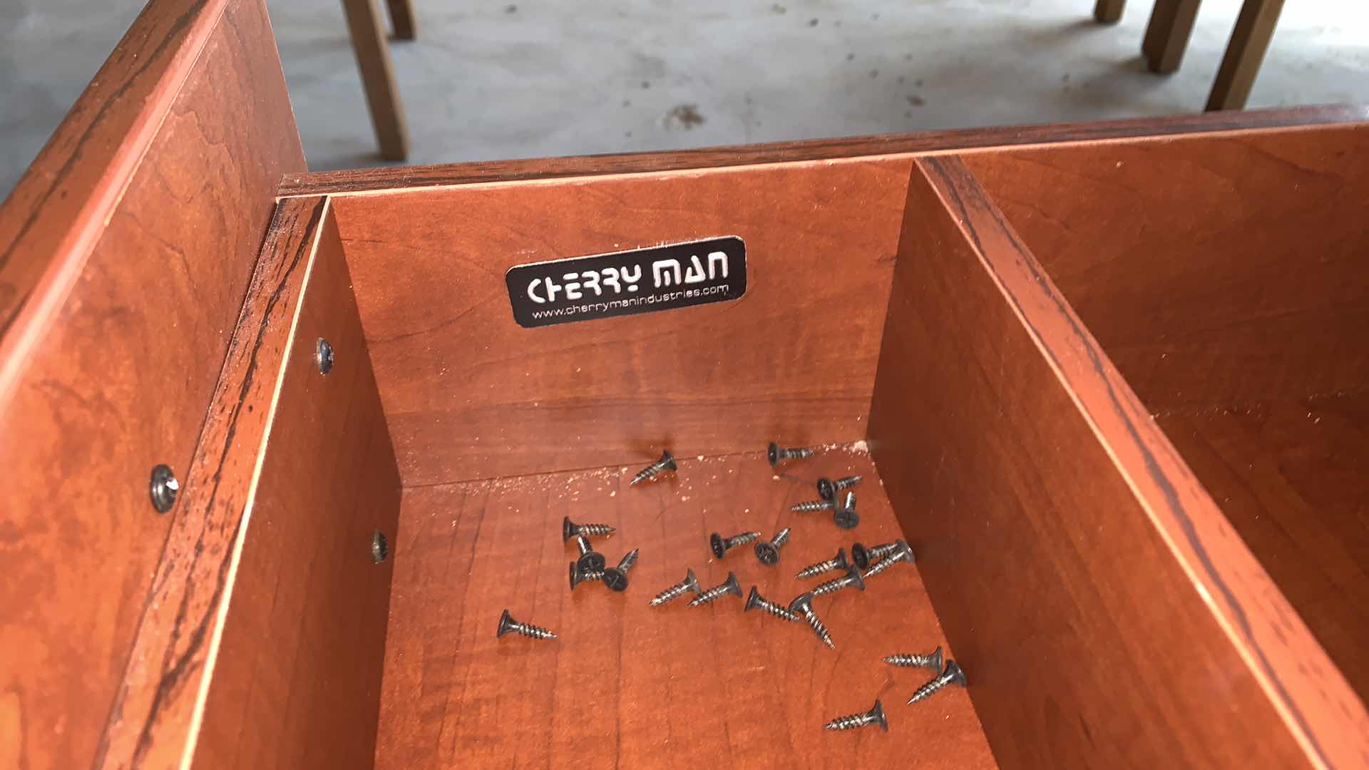 Photo 3 of WOOD EXECUTIVE DESK
DESK 72" x 35" H30'