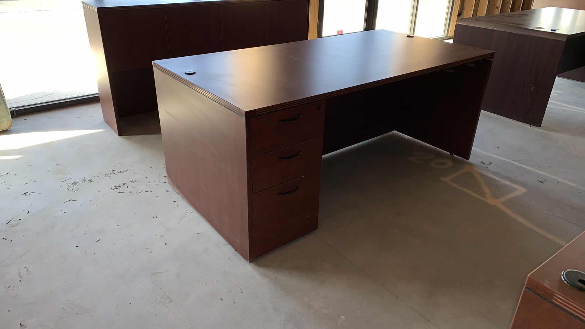 Photo 1 of WOOD EXECUTIVE DESK
DESK 72" x 35" H30'