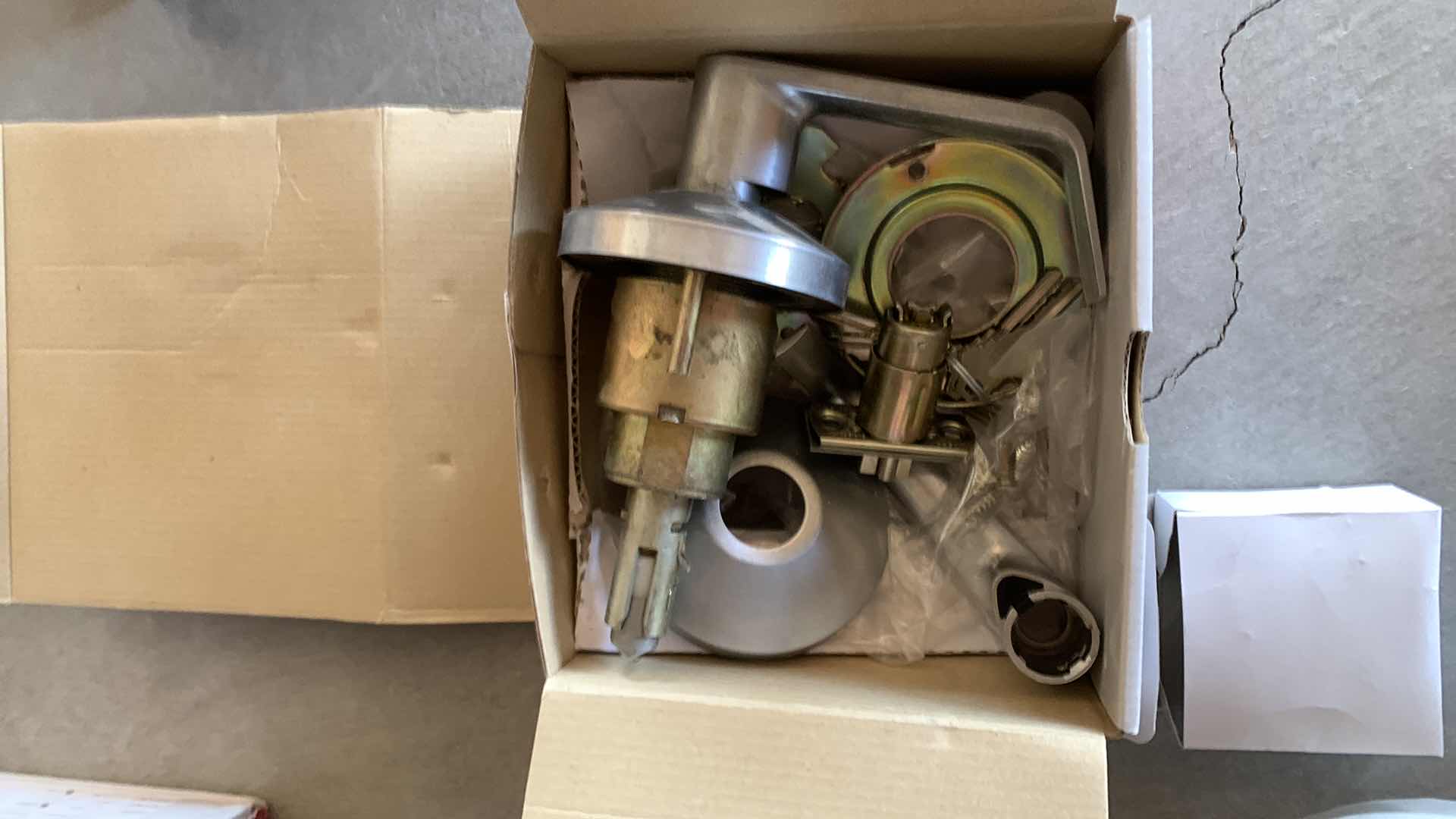 Photo 1 of MAX TECH LOCK GRADE 2 BUILDERS SERIES