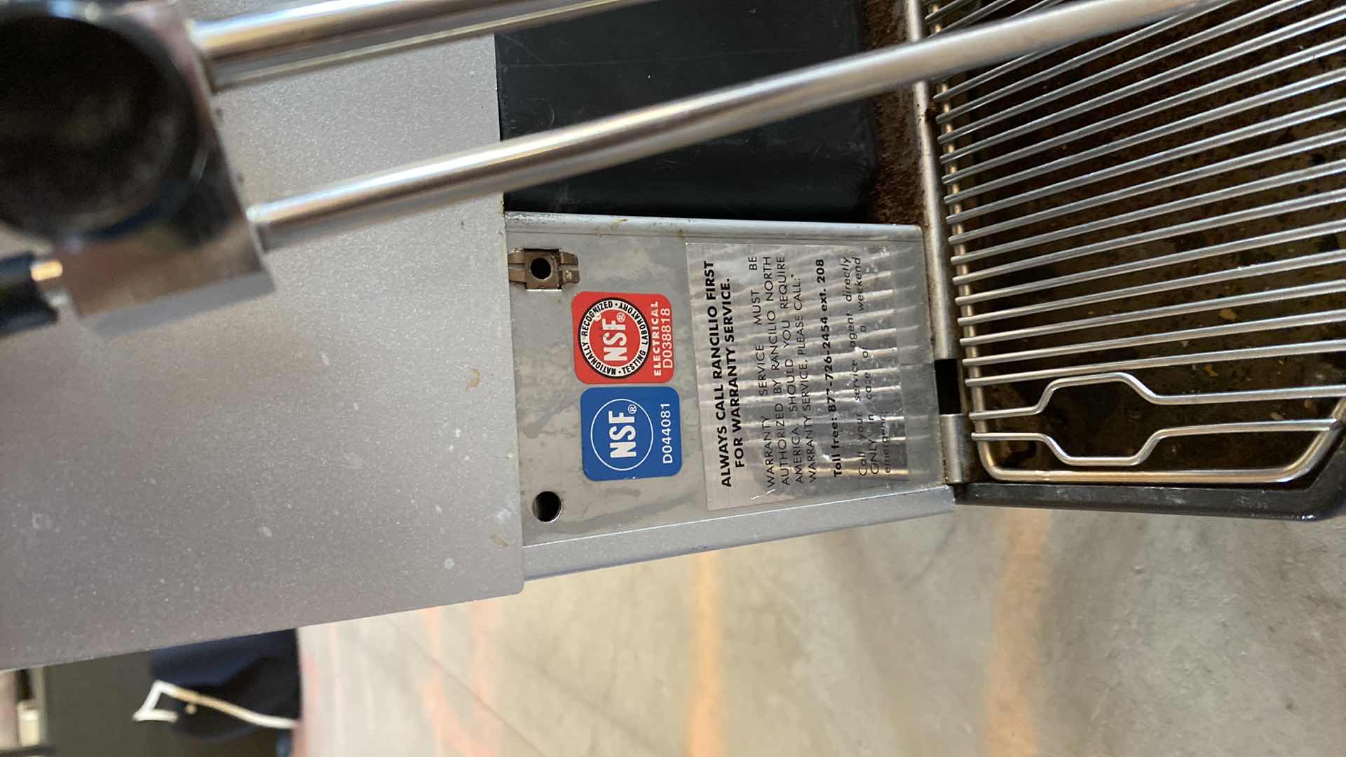 Photo 3 of SWISS ERGO SERIE 55 AUTOMATIC ESPRESSO MAKER WITH KEY