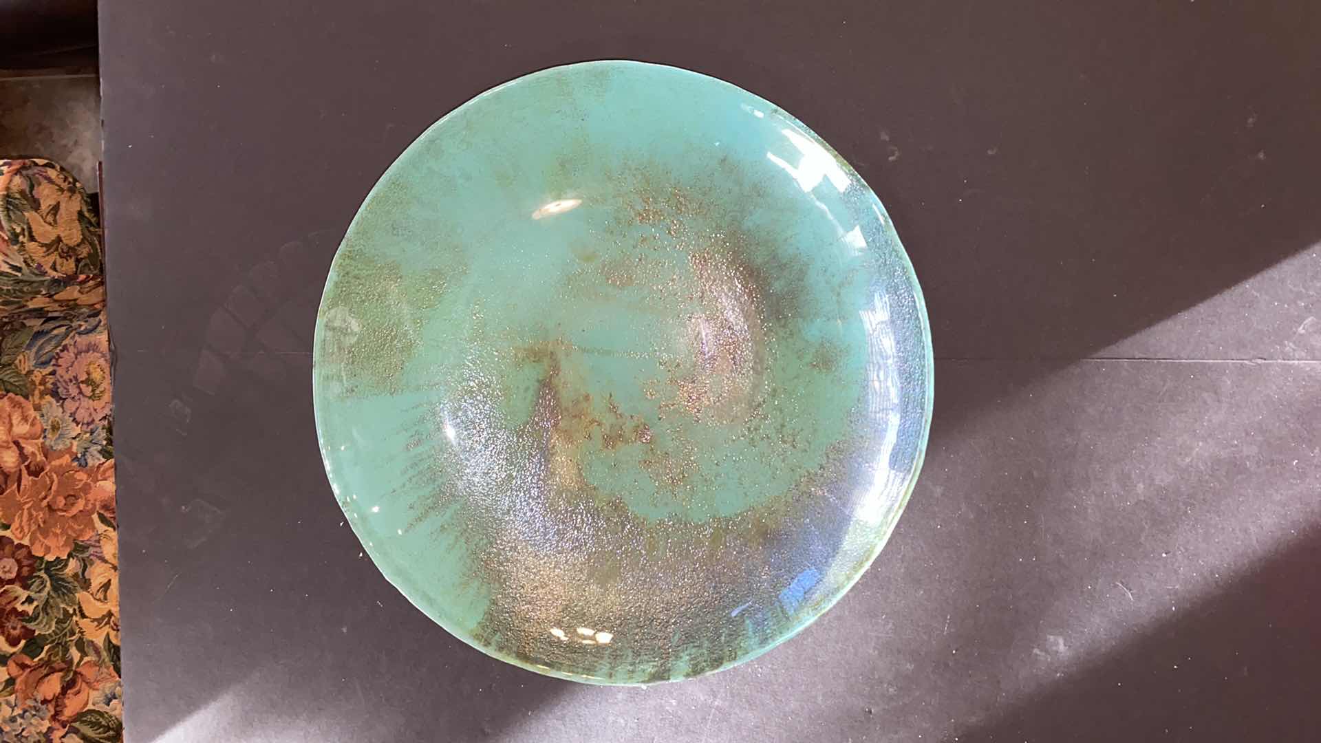 Photo 1 of 16in GLASS DISPLAY BOWL