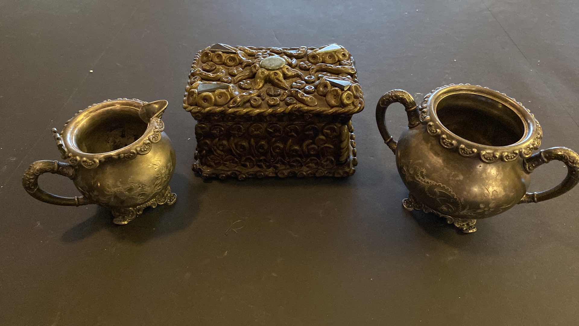 Photo 1 of 3 PIECES HOME DECOR, BOX 6.5 X 4.5, SUGAR AND CREAMER