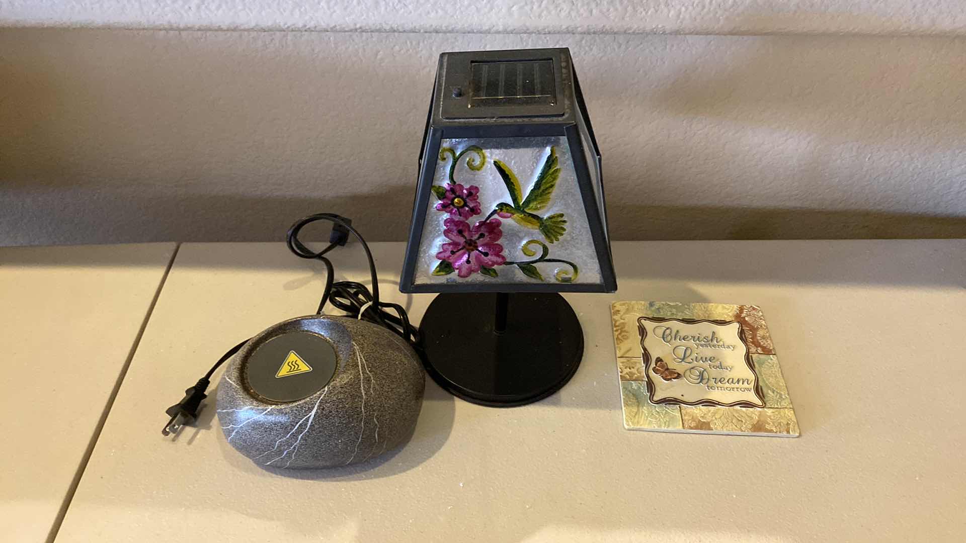 Photo 1 of 3 HOME DECOR