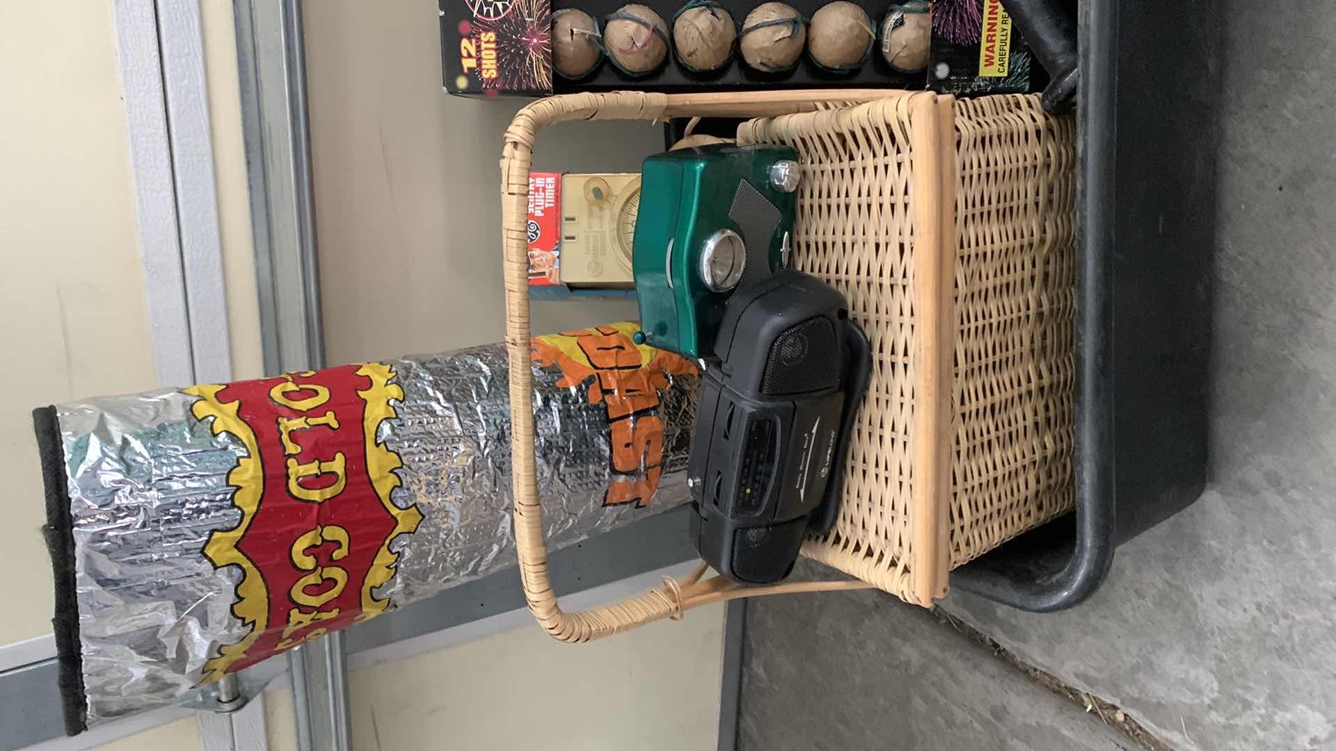 Photo 1 of MISC OUTDOOR SPORTS / FUN / PICNIC ASSORTMENT