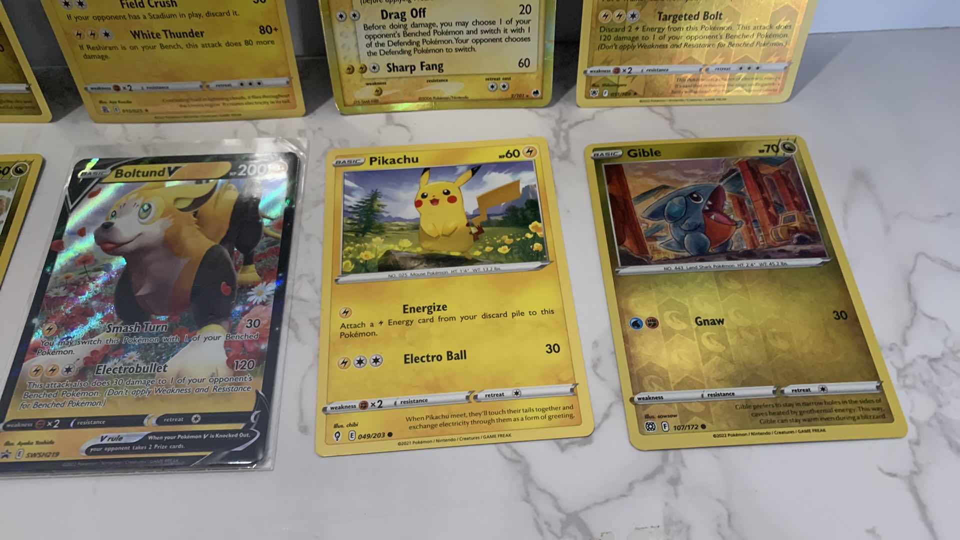 Photo 1 of 10 COLLECTIBLE POKÉMON CARDS