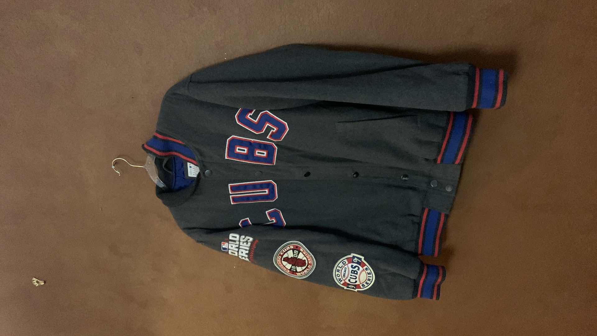 Photo 1 of CHICAGO CUBS 2016 WORLD SERIES JACKET SIZE M
