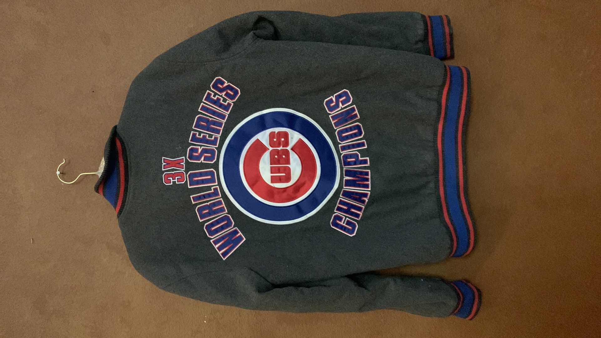Photo 1 of CHICAGO CUBS 2016 WORLD SERIES JACKET SIZE M