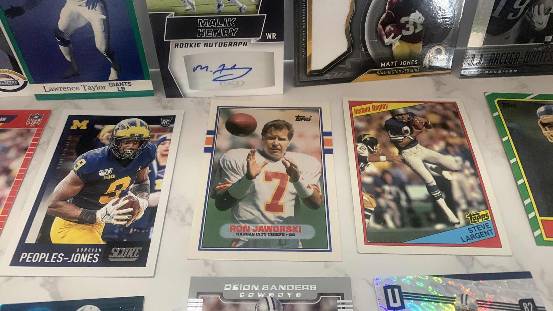 Photo 1 of 22 COLLECTIBLE FOOTBALL CARDS