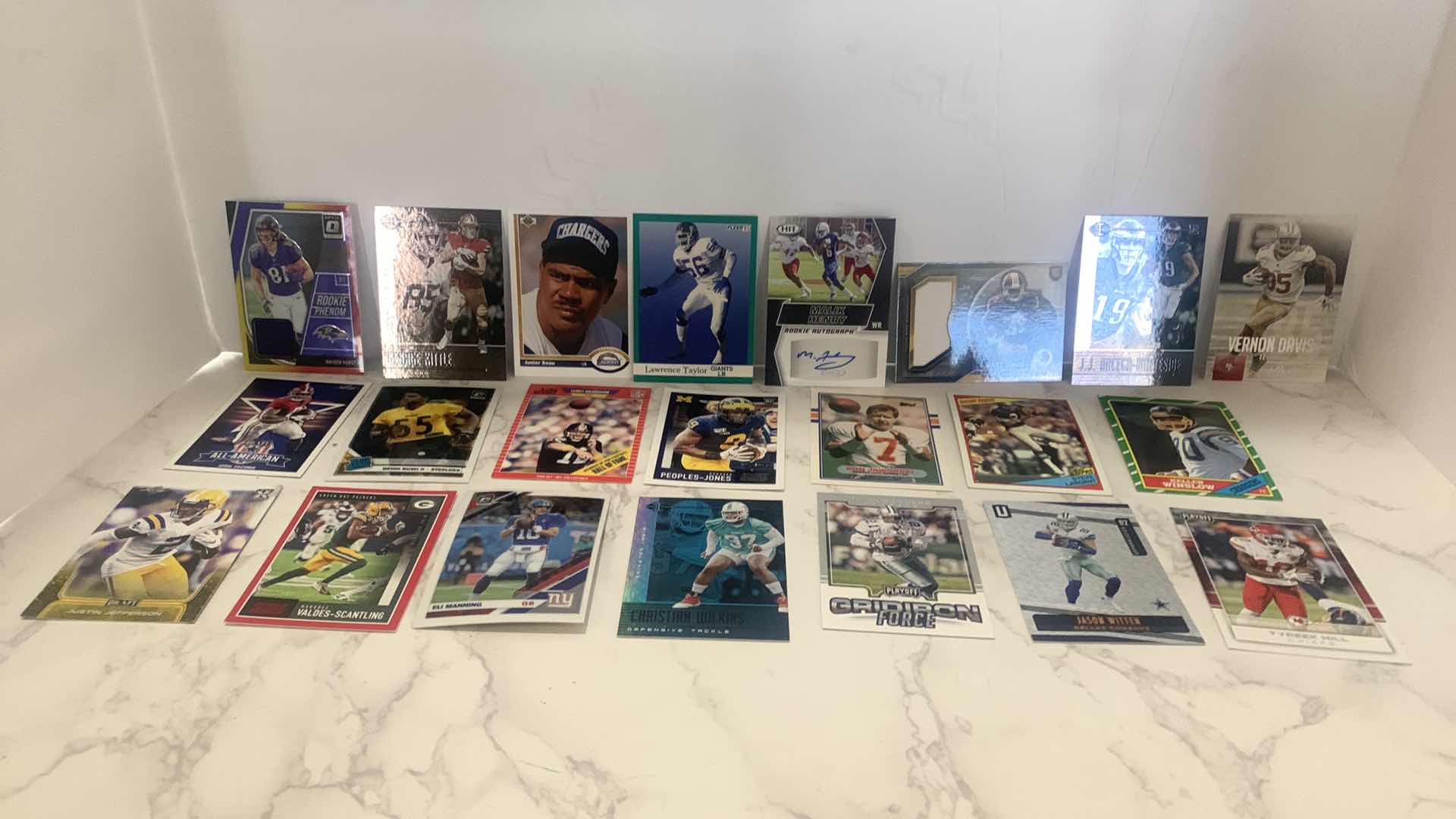 Photo 1 of 22 COLLECTIBLE FOOTBALL CARDS