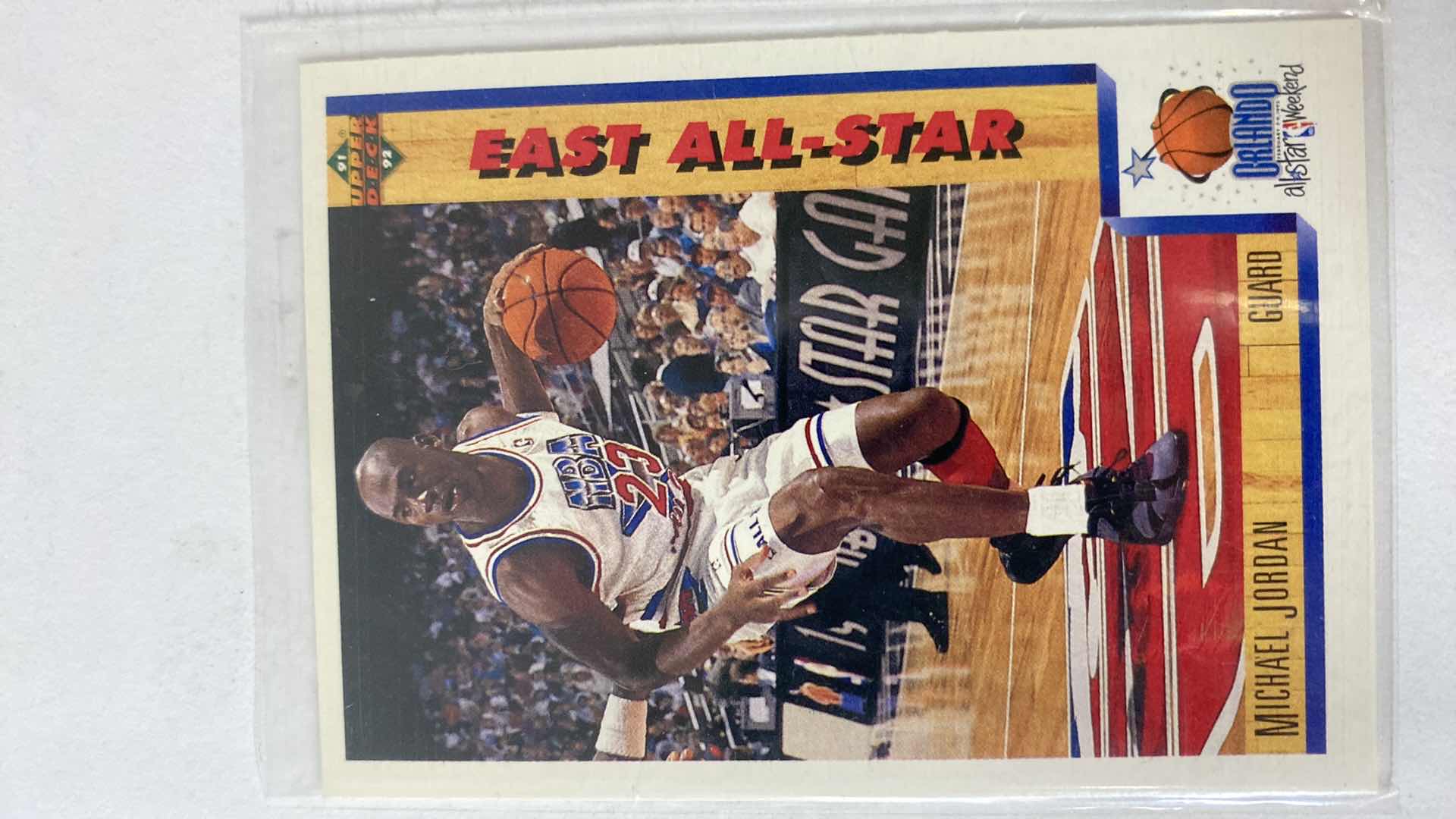 Photo 1 of 6 COLLECTIBLE BASKETBALL CARDS - 5 ARE MICHAEL JORDAN