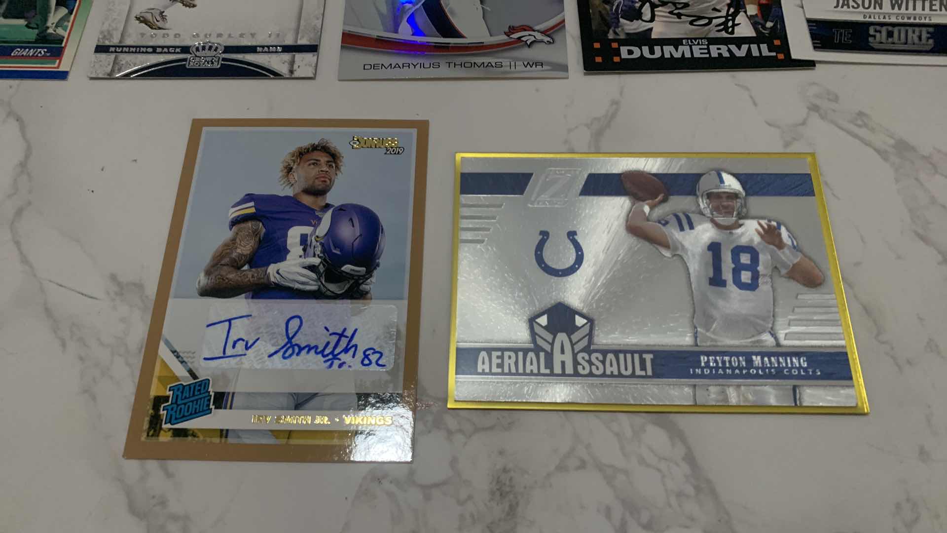 Photo 11 of 26 COLLECTIBLE BASEBALL CARDS-  1 SIGNED