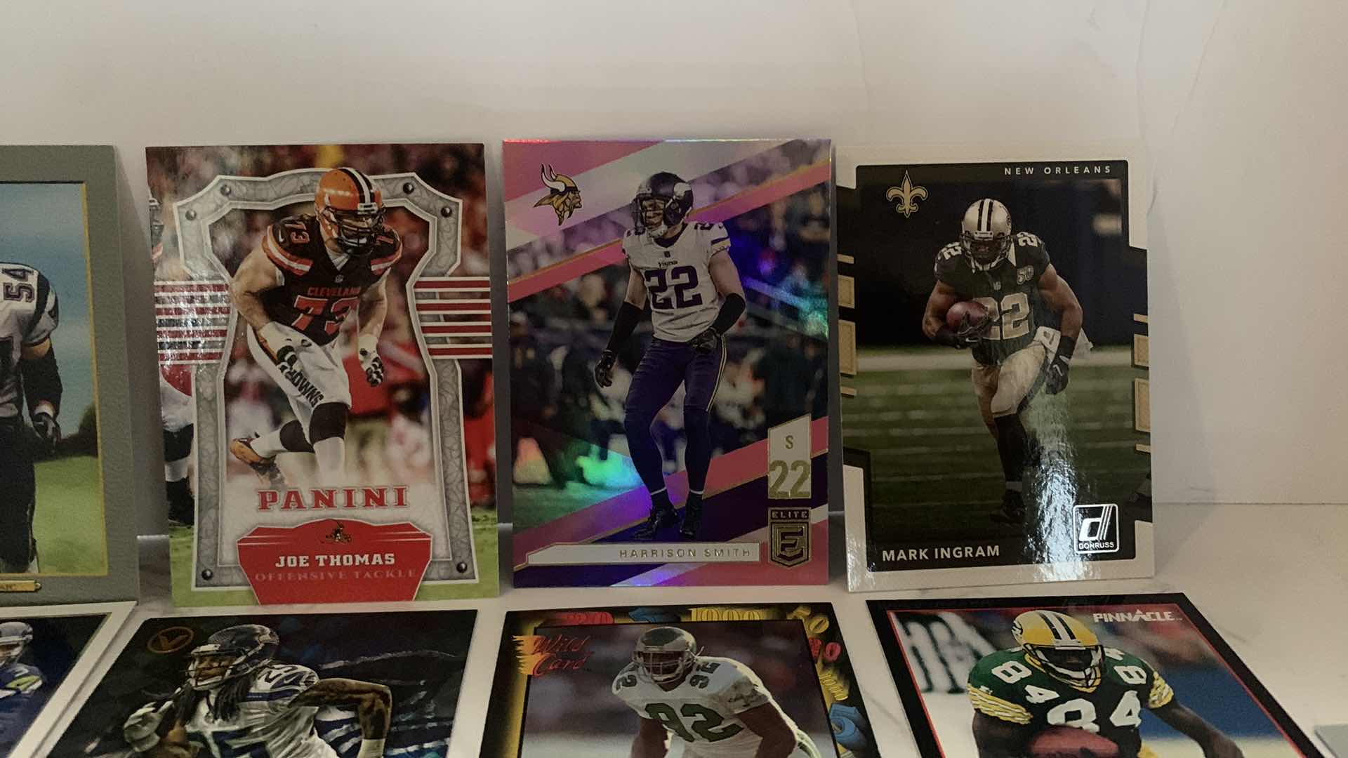 Photo 3 of 20 COLLECTIBLE FOOTBALL CARDS