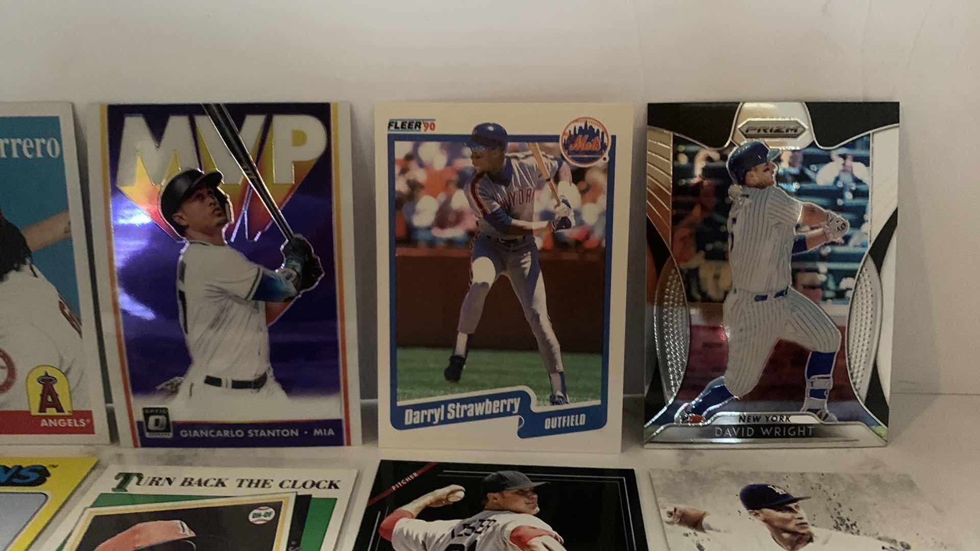 Photo 3 of 18 COLLECTIBLE BASEBALL CARDS