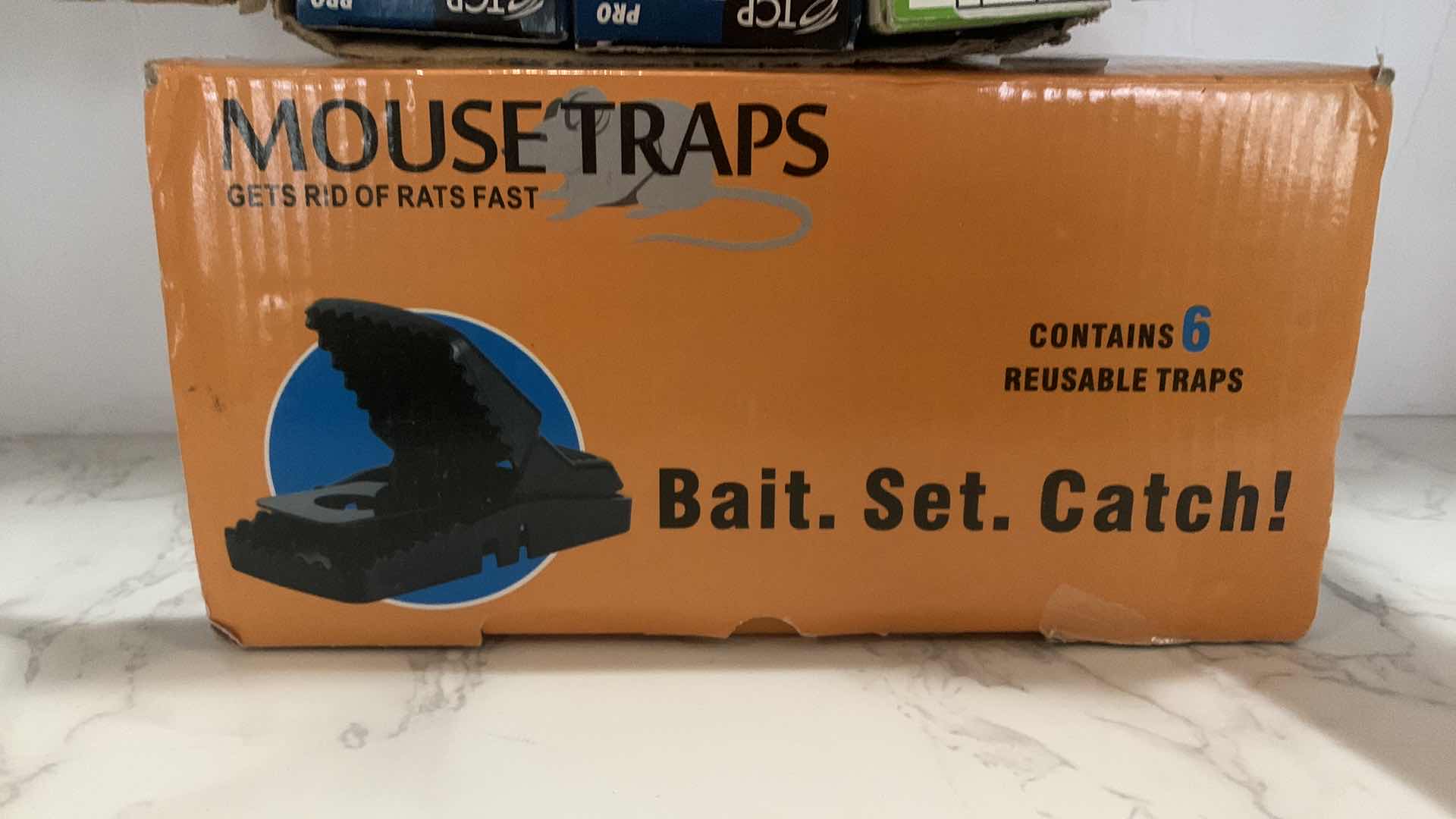 Photo 3 of 6 REUSABLE MOUSE TRAPS, 10 BOXES OF 5 W LIGHTS, SUPER ERASER