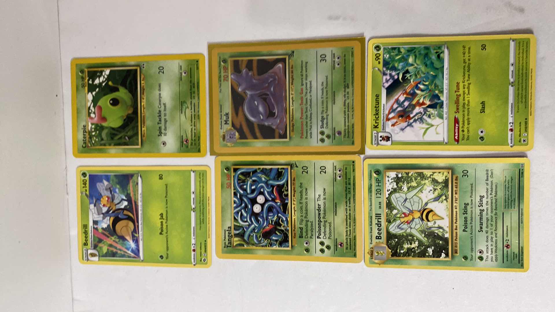 Photo 1 of 10 COLLECTIBLE POKÉMON CARDS