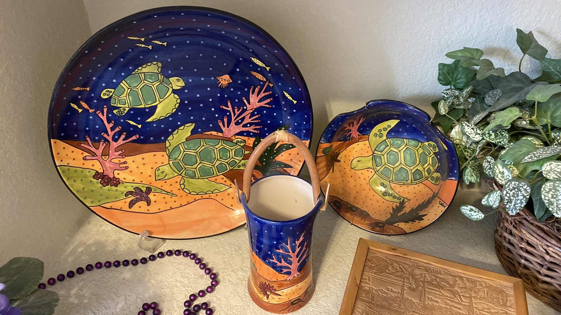 Photo 2 of HOME DECOR- CERAMIC SERVEWARE WOOD BOXES AND MORE