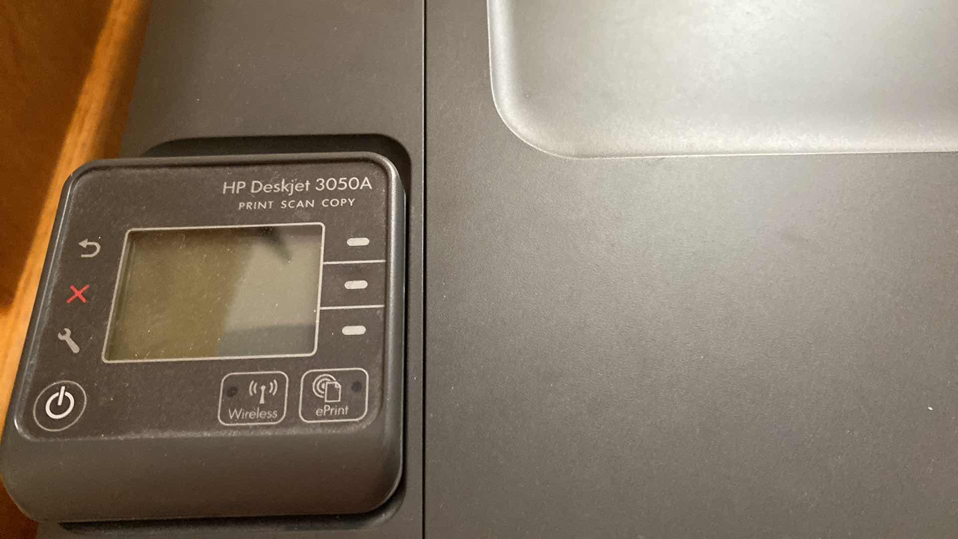 Photo 1 of HP DESKJET 3050A with PAPER