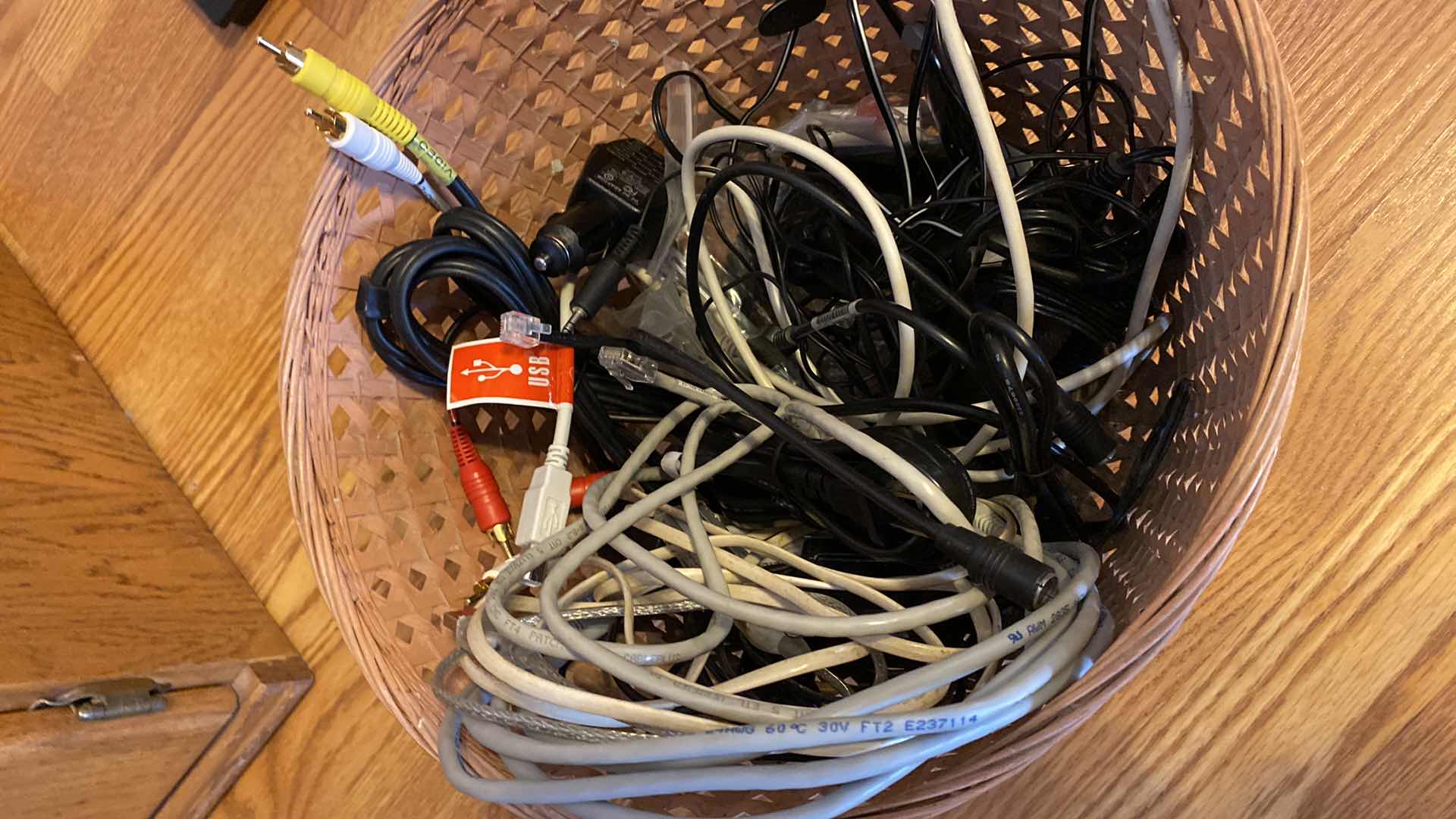 Photo 1 of BASKET IF PLUGS AND CABLES