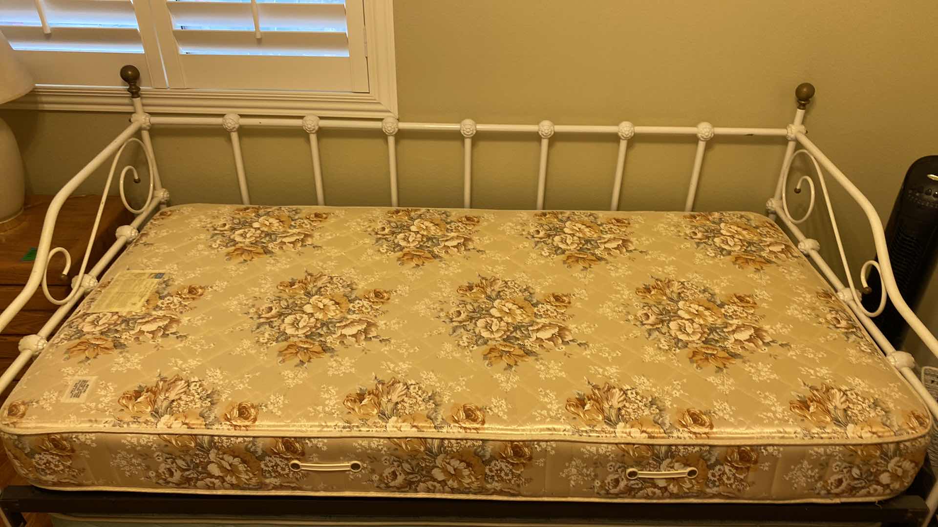 Photo 7 of WHITE IRON DAY BED INCLUDES 2 TWIN MATTRESSES