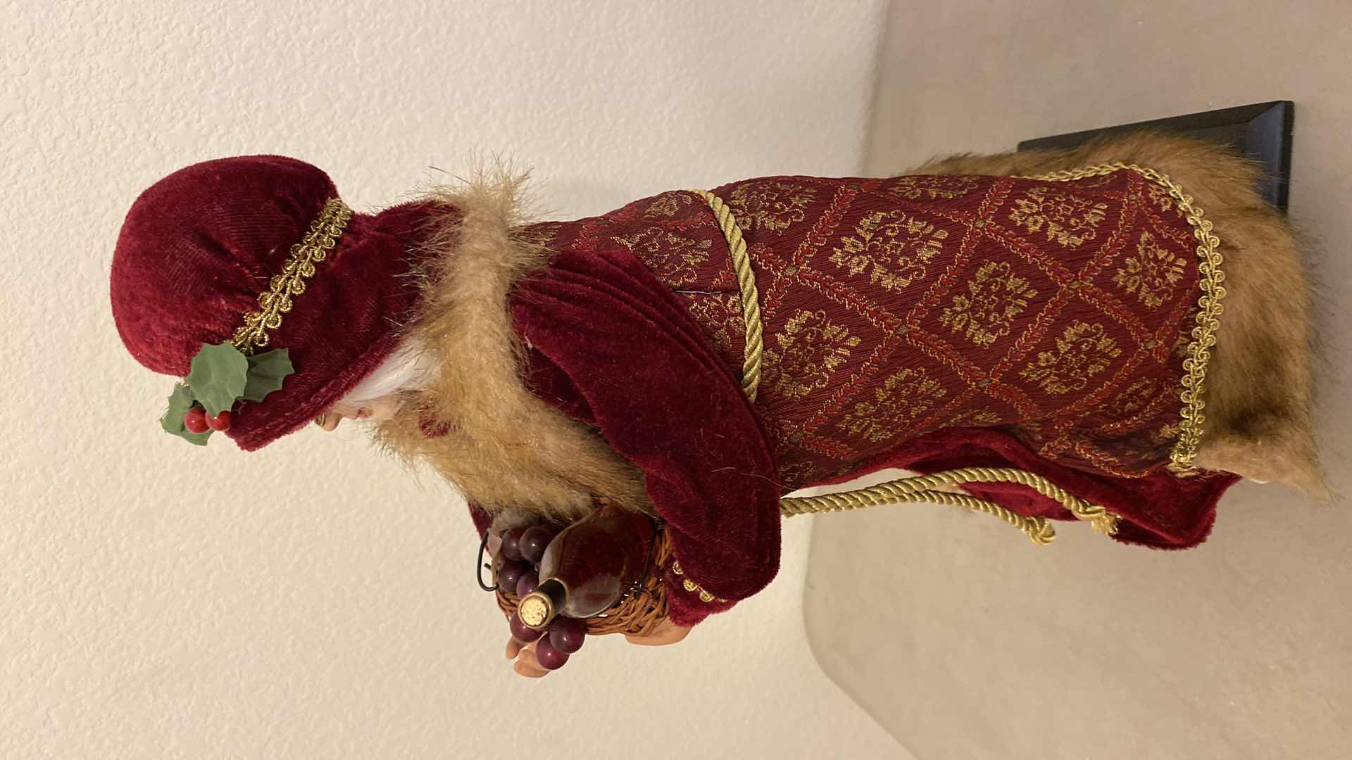 Photo 1 of MR AND MRS CLAUS TALLEST 18”